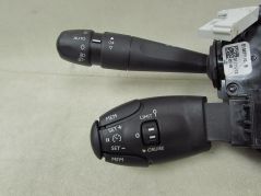 PEUGEOT 308 II T9 13-17 MANETKA PRZELACZNIK ZESPOLONY SWIATEL WYCIERACZEK 98072689ZD