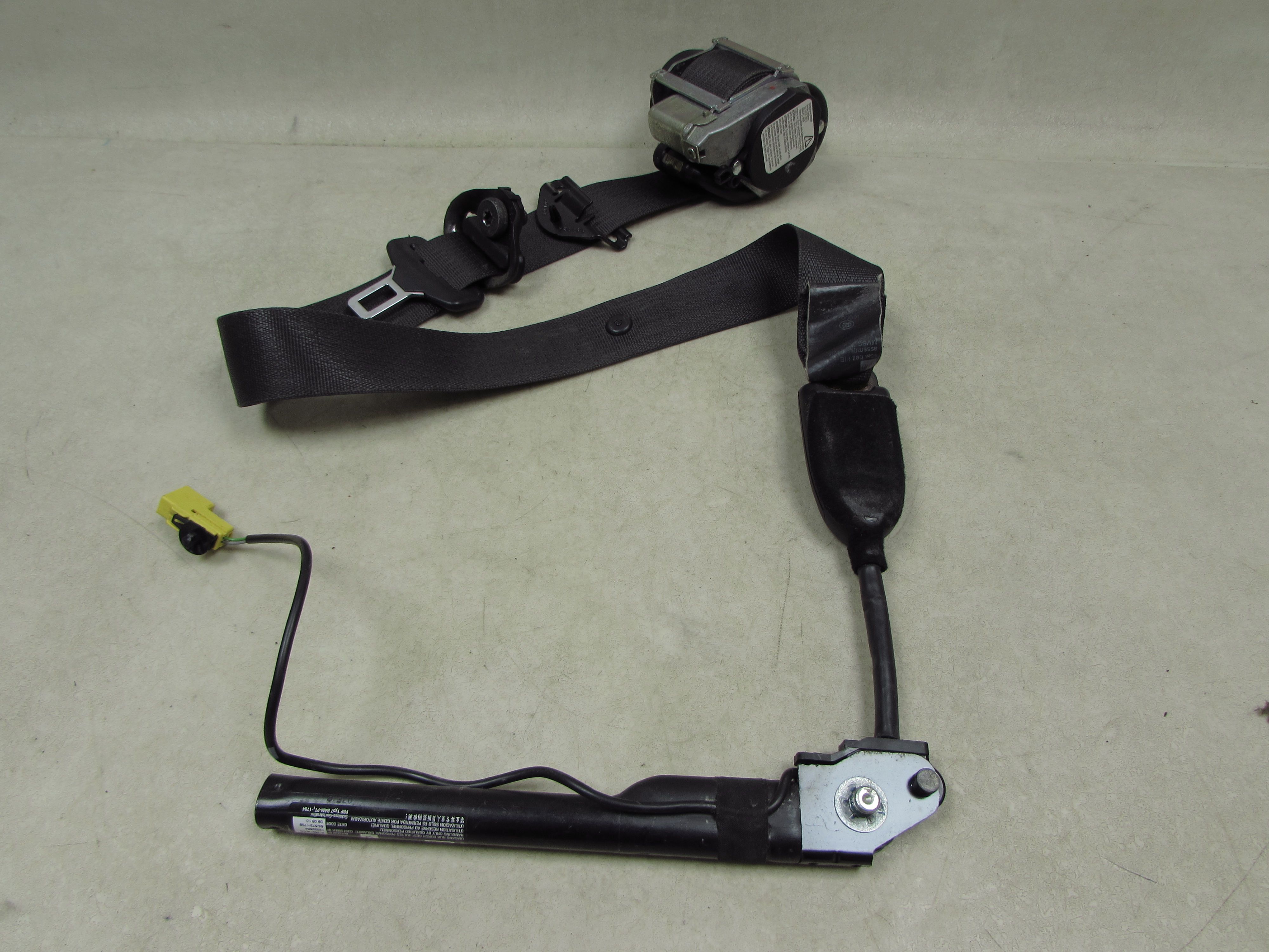 OPEL ASTRA J IV 09-15 PAS BEZPIECZENSTWA NAPINACZ PRAWY PRZOD 13297101