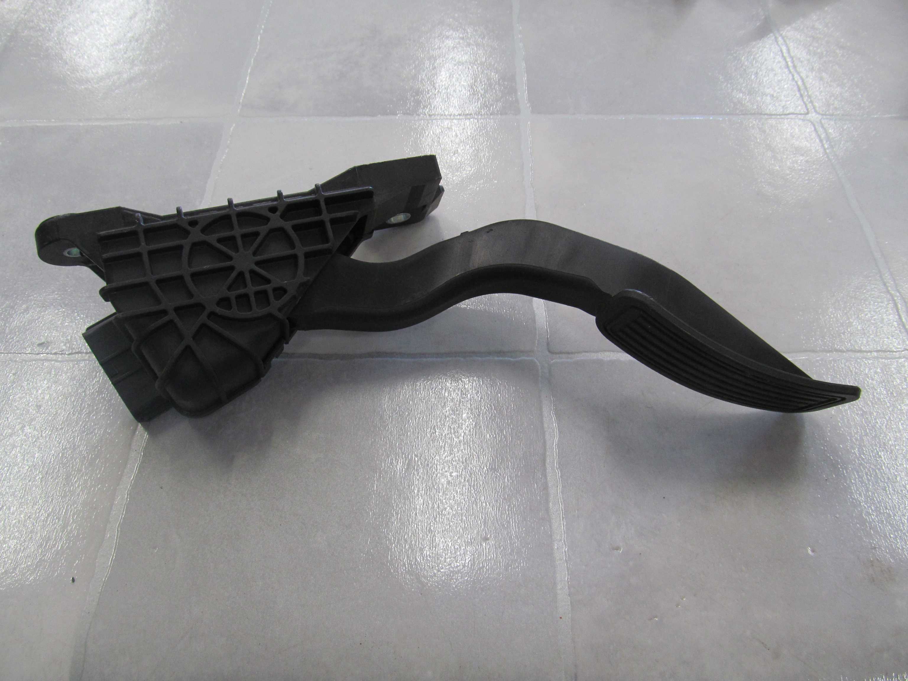 MAZDA 6 GG 02-08 POTENCJOMETR GAZU 198800-3460 UK