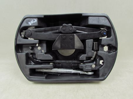 PEUGEOT 308 II T9 13-17 WKLAD KOLA ZAPASOWEGO LEWAREK ZESTAW 9805820580