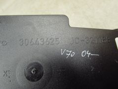 VOLVO V70 XC70 S60 04-07 UCHWYT NA KUBKI CUPHOLDER 30643625