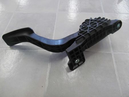 MAZDA 6 GG 02-08 POTENCJOMETR GAZU 198800-3460