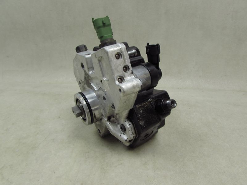 VOLVO S60 V70 S80 XC 2.4 D5 POMPA WTRYSKOWA 31303475 0445010111