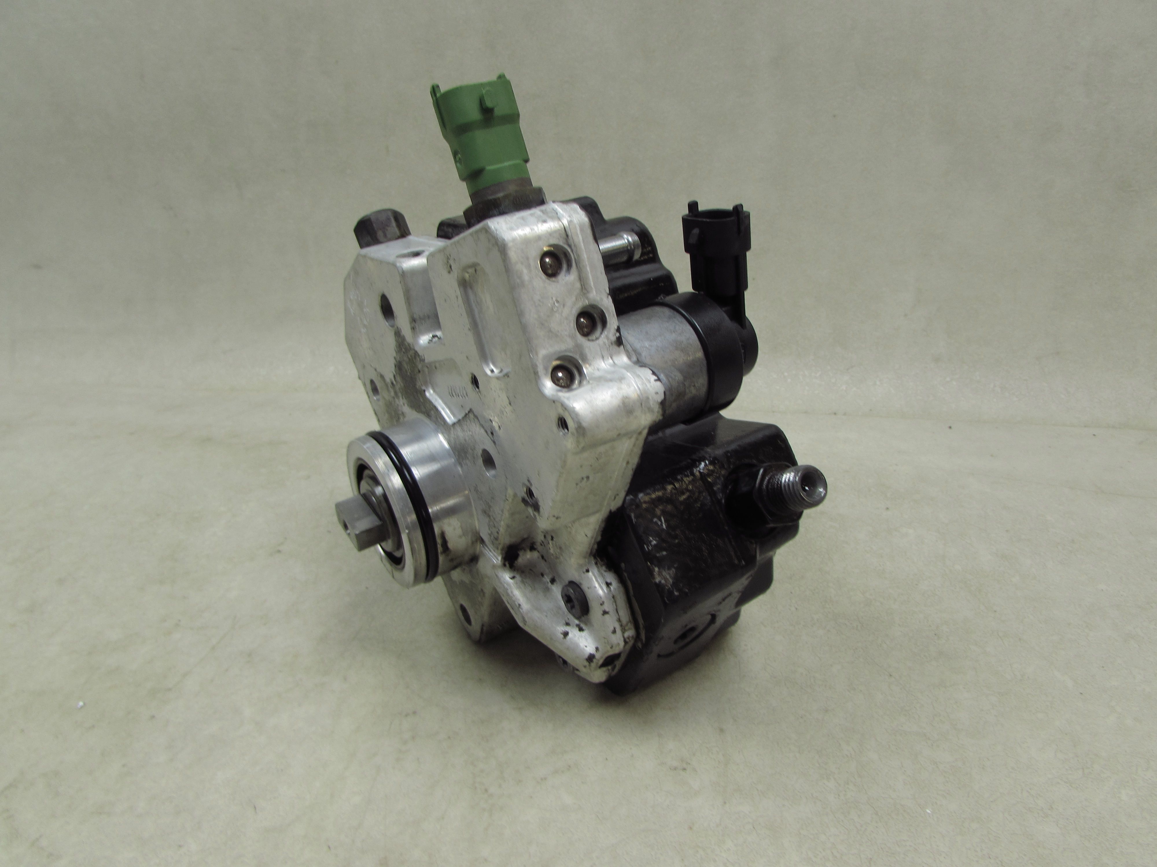 VOLVO S60 V70 S80 XC 2.4 D5 POMPA WTRYSKOWA 31303475 0445010111