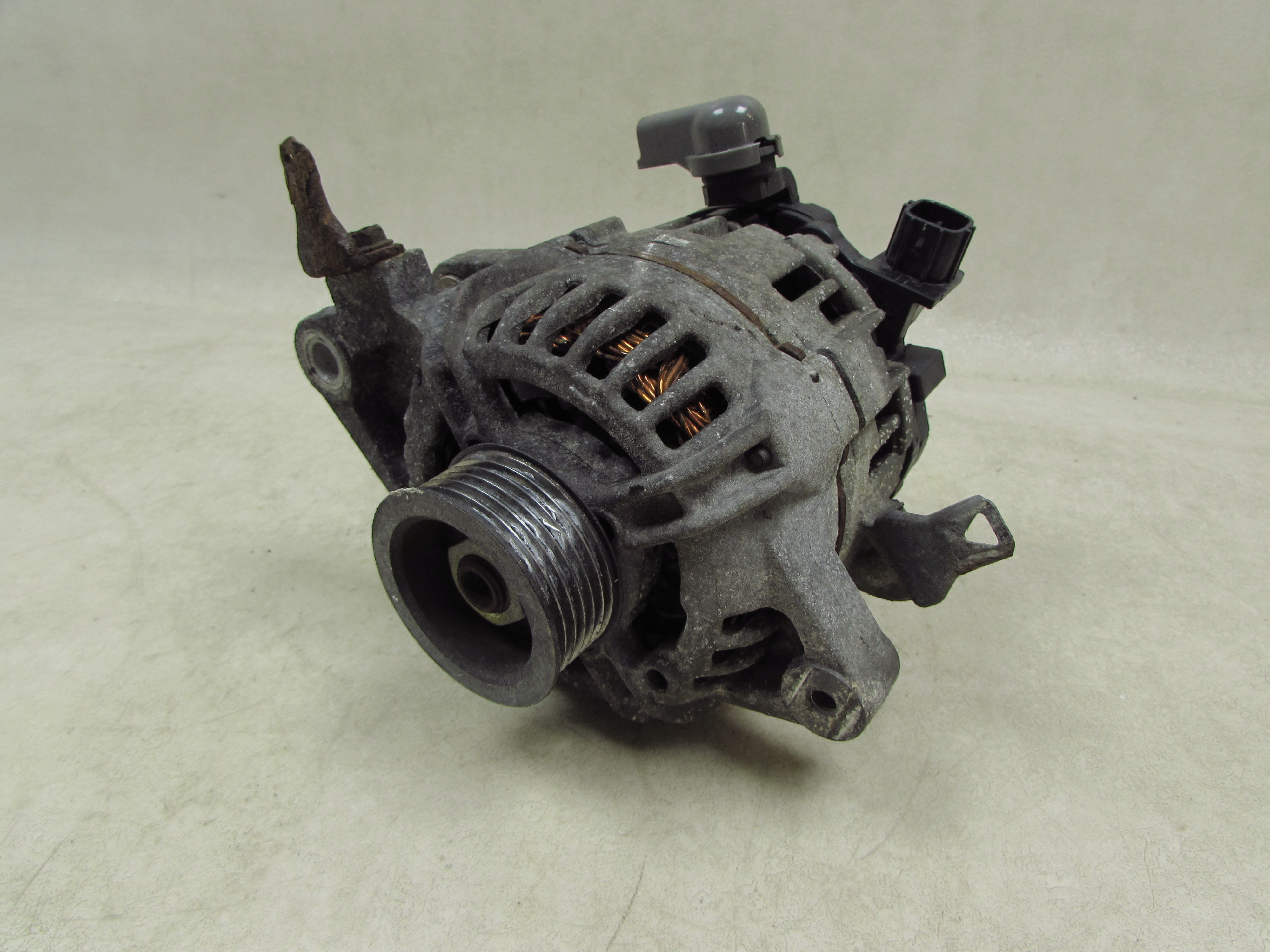 TOYOTA YARIS II 1.0 1KR 06-11 ALTERNATOR 27060-0Q040 0124225051 TOYOTA YARIS II 1.0 1KR 06-11 ALTERNATOR 27060-0Q040 0124225051