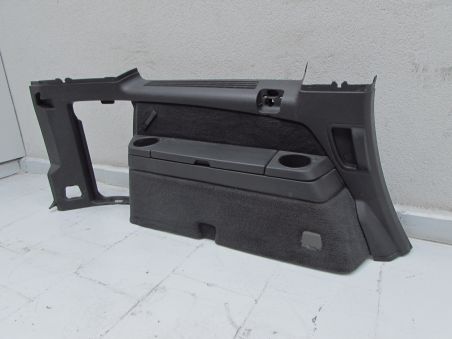 VOLVO XC90 LIFT 07-14 BOCZEK TAPICERKA BAGAZNIKA TYL LEWY 39861657