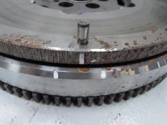 VOLVO PEUGEOT 1.6 D2 E-HDI 09-16 SPRZEGLO KOLO DWUMASOWE TARCZA 8MM DOCISK 415053710