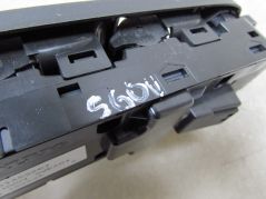 VOLVO S60 II V60 XC60 10-18 WLACZNIK PRZELACZNIK PANEL SZYBY PRZOD 31453267
