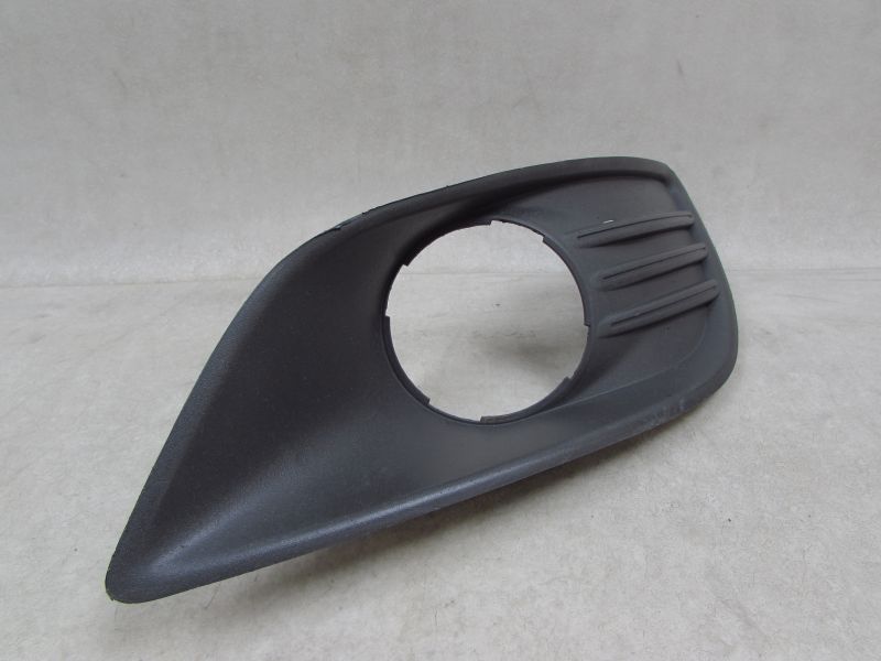 FORD FOCUS MK2 04-11 ATRAPA KRATKA ZDERZAKA PRAWA 8M51-19952-AE