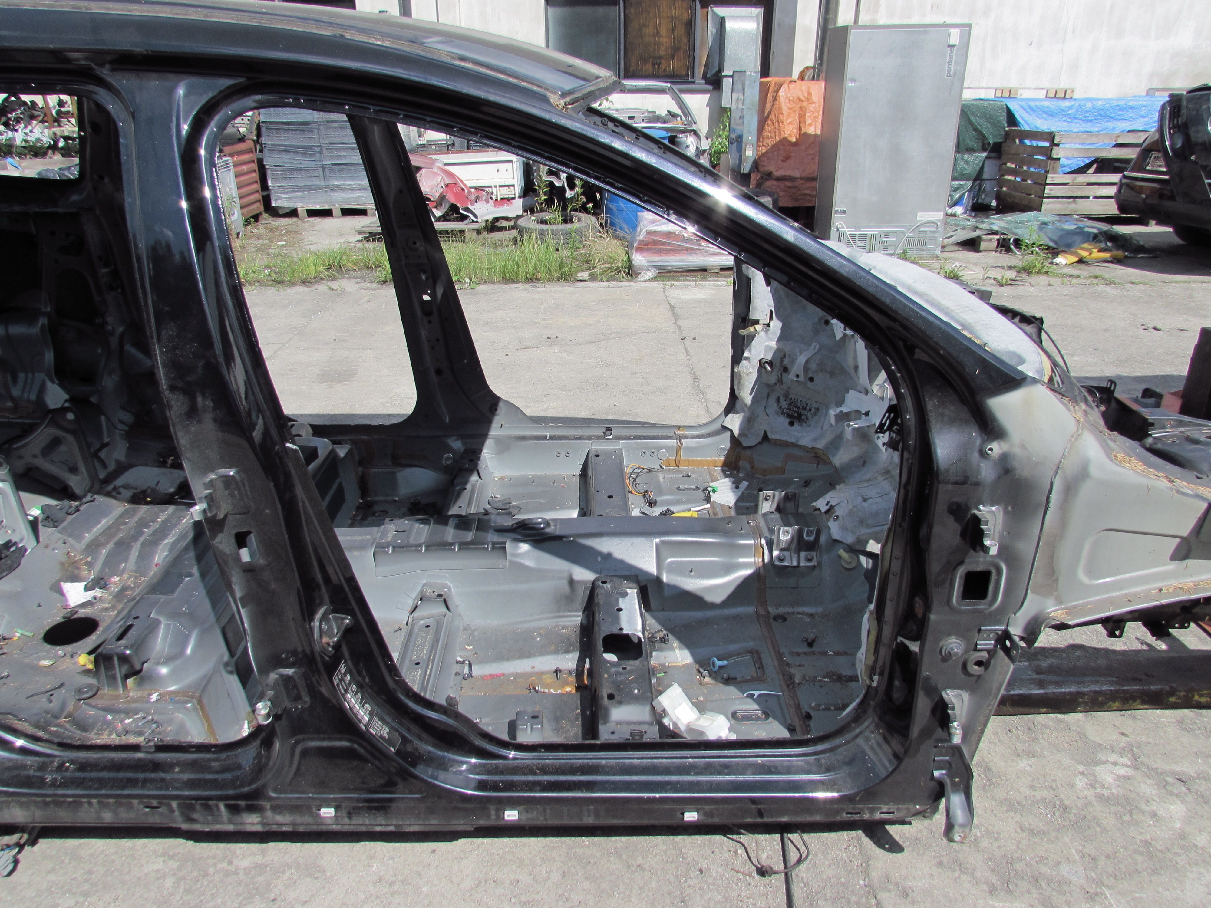 VOLVO XC60 08-17 CWIARTKA PROG SLUPEK CIETY PRAWY 452-46