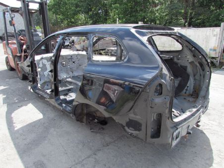 VOLVO XC60 08-17 CWIARTKA PODLUZNICA BLOTNIK CIETY LEWY 452-46 POMORSKIE