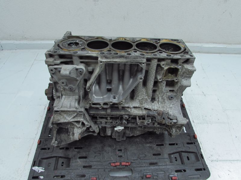 VOLVO V60 S60 XC60 S40 V50 C70 10-13  2.0 D3/D4 BLOK SILNIKA WAL TLOKI D5204T2