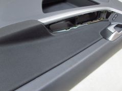 VOLVO XC60 08-17 TAPICERKA BOCZEK DRZWI PRZOD PRAWY
