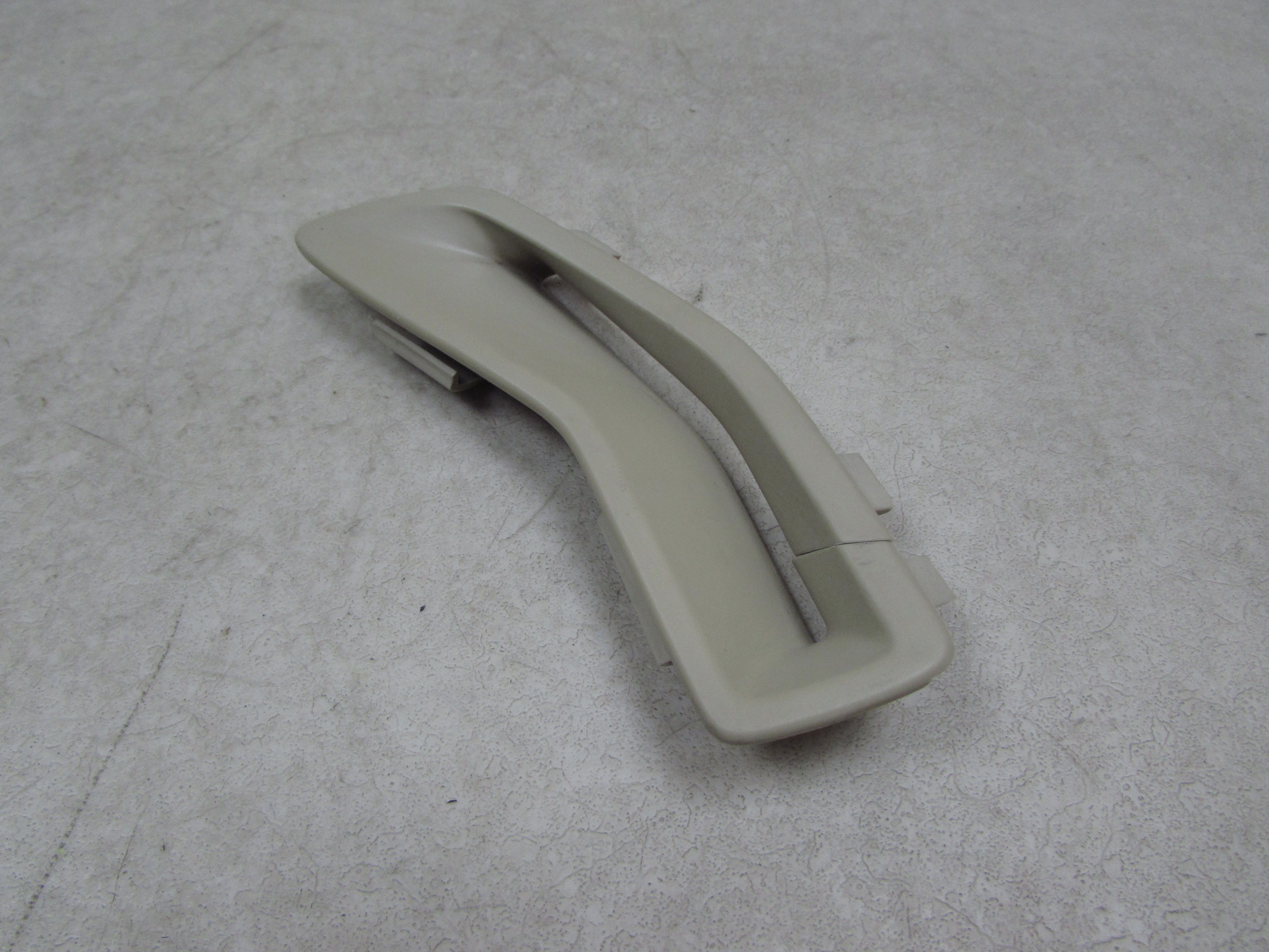 VOLVO XC60 08-17 OSLONA PROWADNICA PASA LEWA PRZOD 01287355 VOLVO XC60 08-17 OSLONA PROWADNICA PASA LEWA PRZOD 01287355
