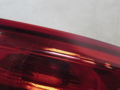 VOLVO XC60 08-17 LAMPA TYL LEWA 89504240