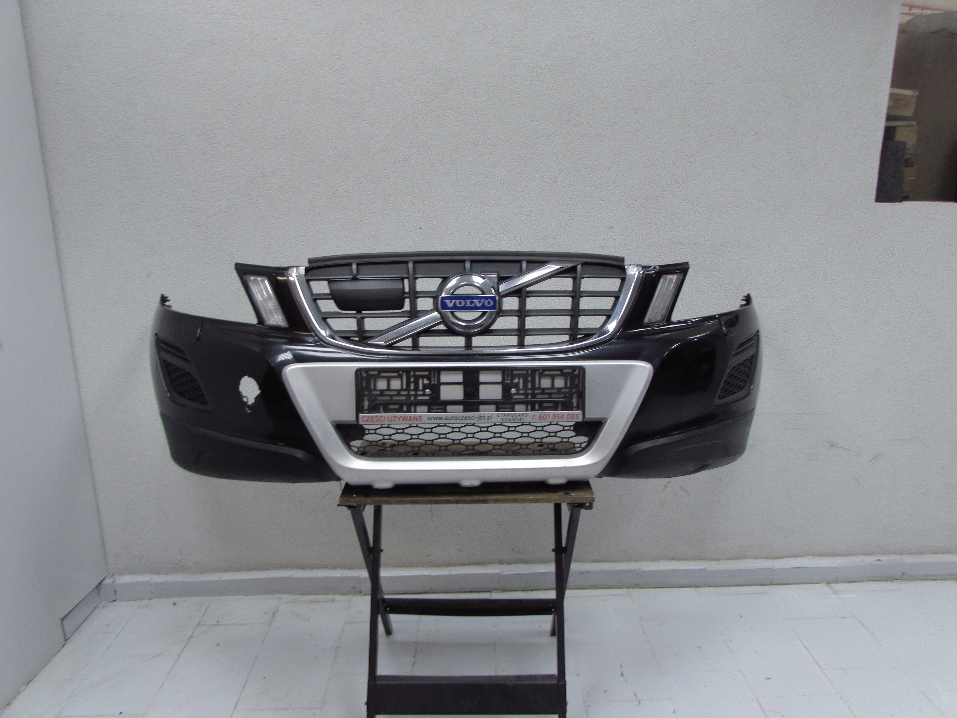 VOLVO XC60 R-DESIGN 08-13 ZDERZAK PRZOD GRILL ATRAPA SPRYSKI XENON LAMPY KPL 452 452-46