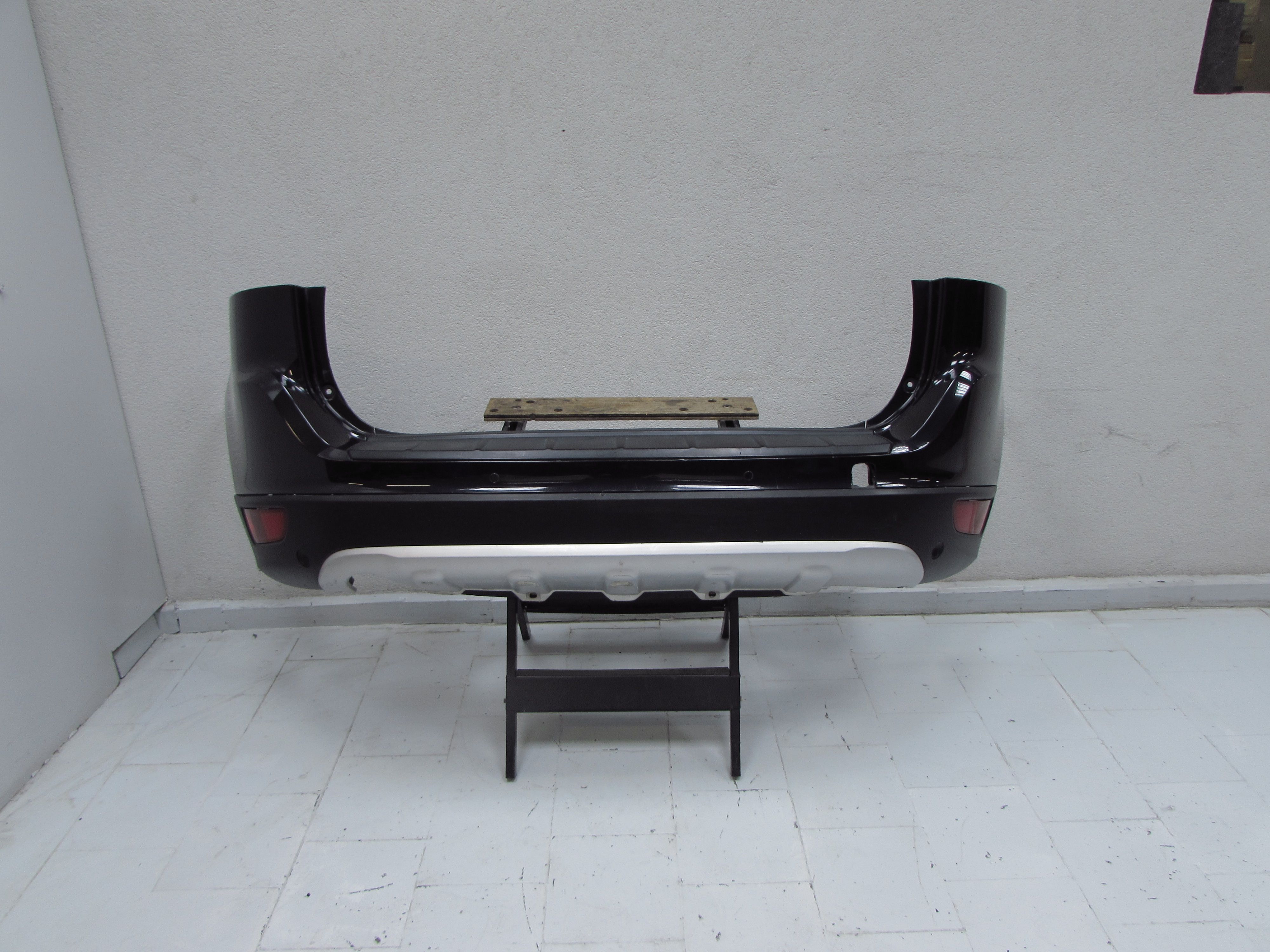 VOLVO XC60 R-DESIGN 08-13 ZDERZAK TYL PDC WIAZKA DOKLADKA KPL 452 452-46