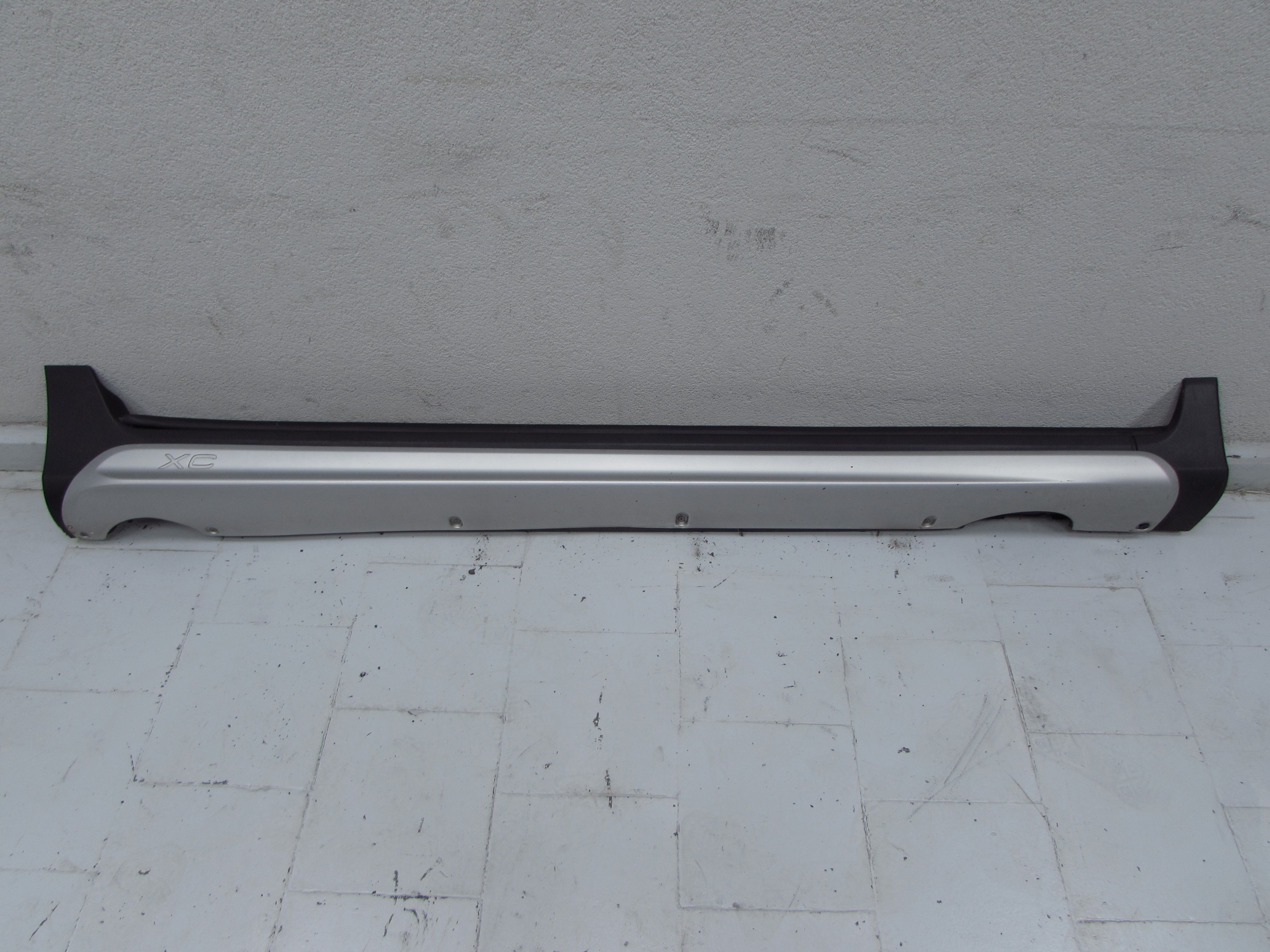 VOLVO XC60 I R-DESIGN 08-17 PROG LISTWA PROGOWA PRAWA 452-46 31294849