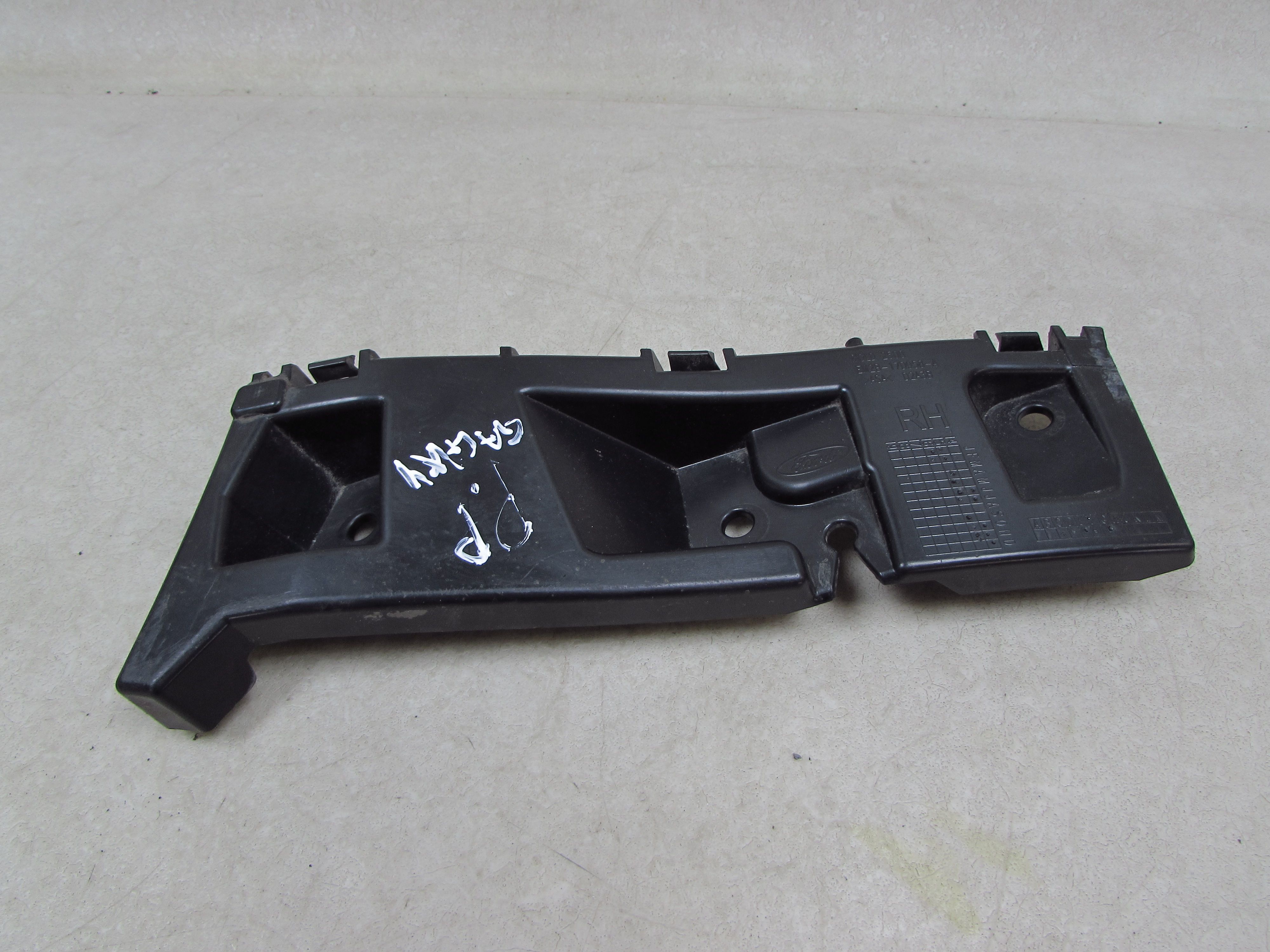 FORD GALAXY MK4 15-23 SLIZG MOCOWANIE ZDERZAKA PRZOD PRAWY EM2B-17D958-A FORD GALAXY MK4 15-23 SLIZG MOCOWANIE ZDERZAKA PRZOD PRAWY EM2B-17D958-A