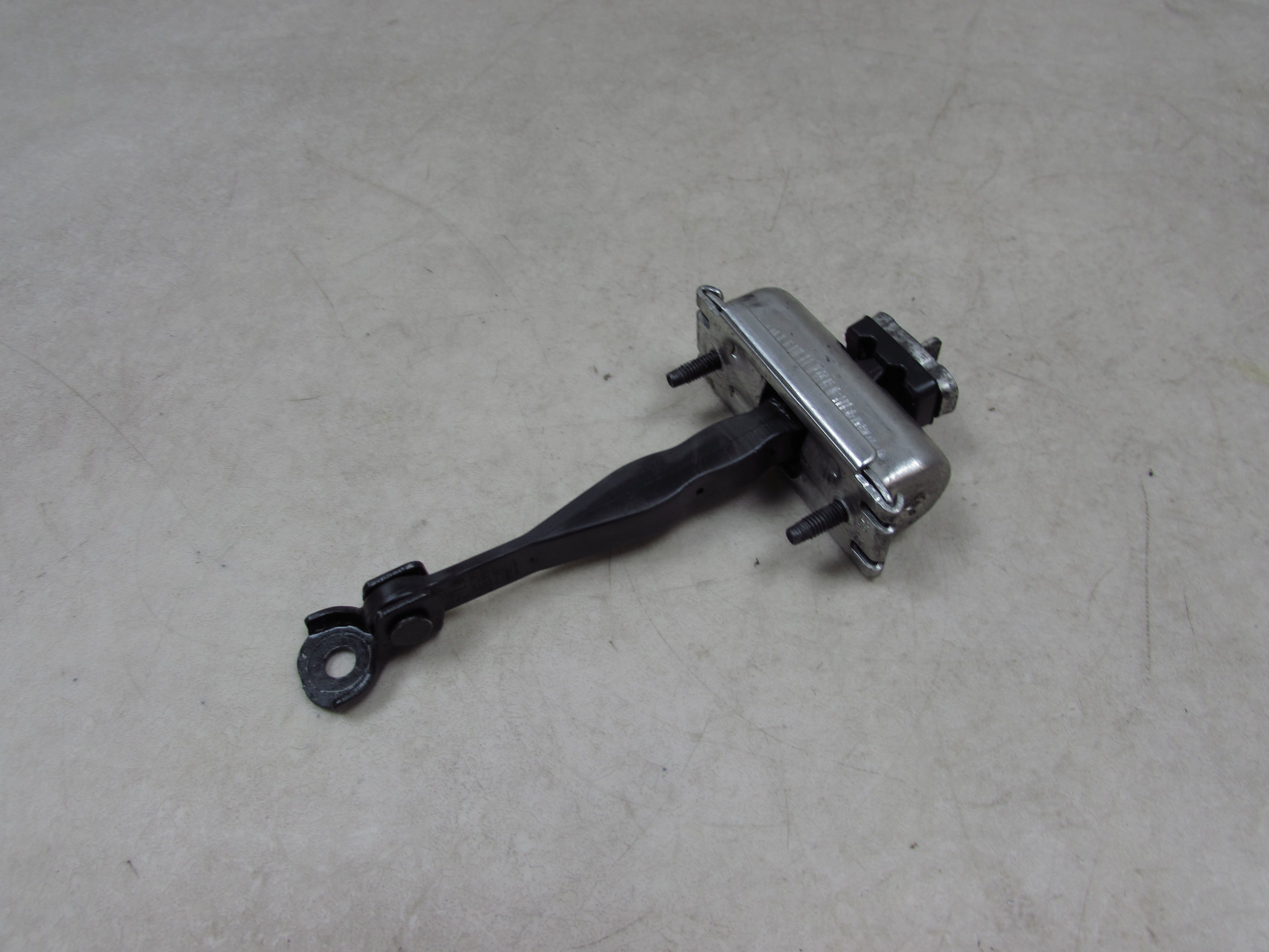 FORD GALAXY MK4 S-MAX II 15-23 OGRANICZNIK DRZWI PRZOD EM2B-R23552-AB FORD GALAXY MK4 S-MAX II 15-23 OGRANICZNIK DRZWI PRZOD EM2B-R23552-AB