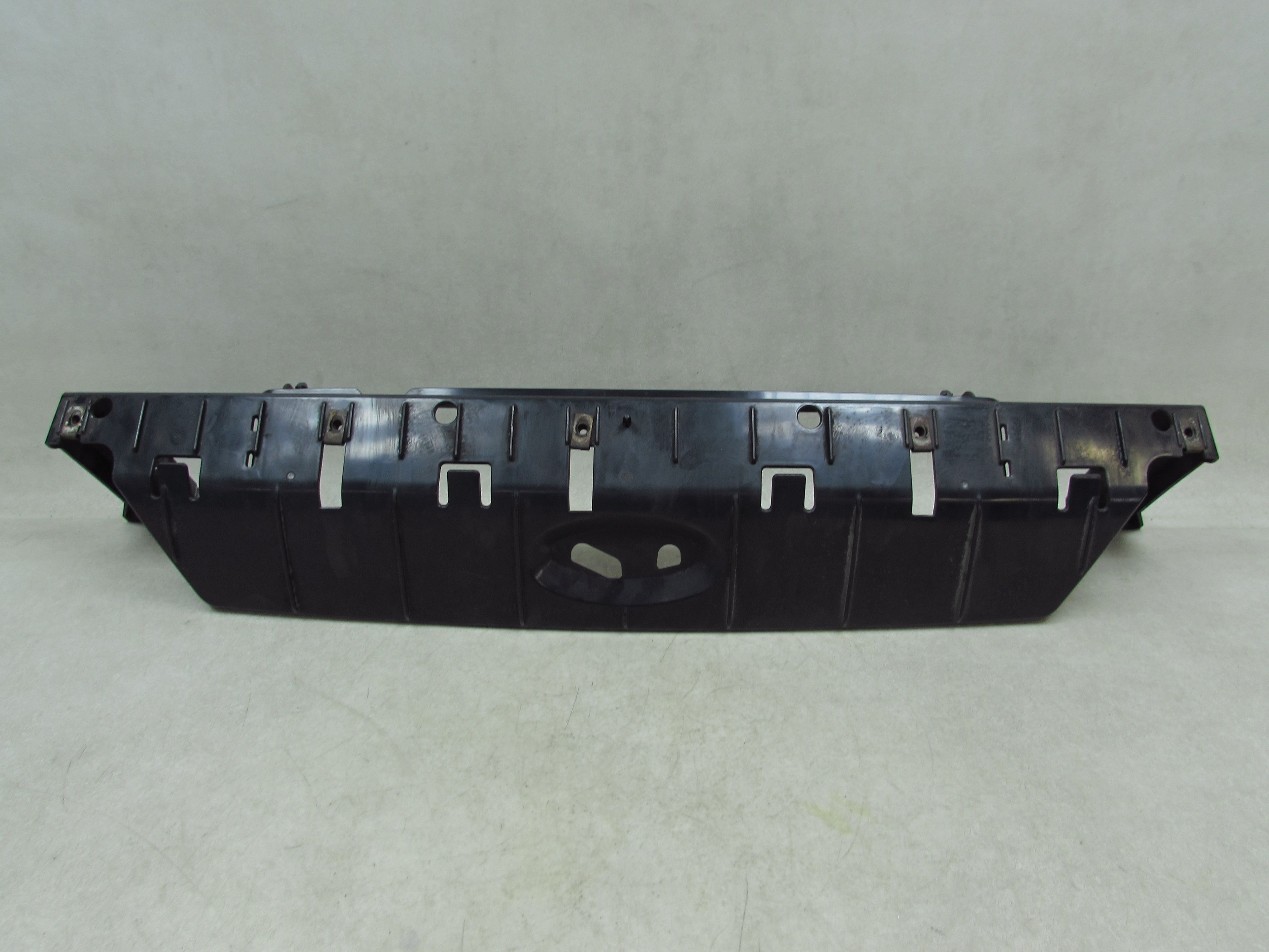 FORD GALAXY MK4 S-MAX II 2.0 15-23 OSLONA PASA PRZOD GORNA EM2B-R16E166-B FORD GALAXY MK4 S-MAX II 2.0 15-23 OSLONA PASA PRZOD GORNA EM2B-R16E166-B