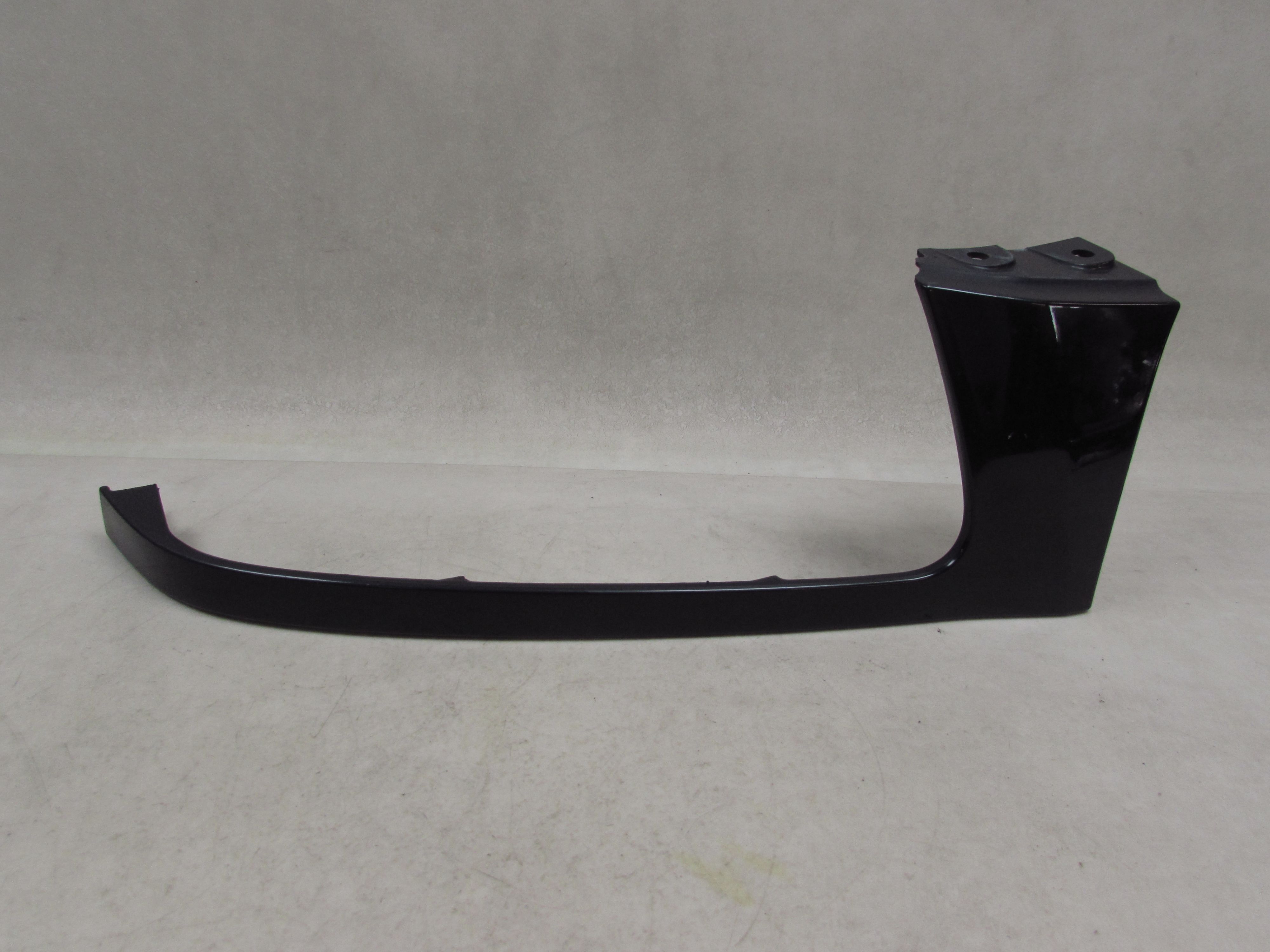 SUBARU FORESTER II 02-05 LISTWA POD LAMPE REFLEKTOR PRAWA SUBARU FORESTER II 02-05 LISTWA POD LAMPE REFLEKTOR PRAWA