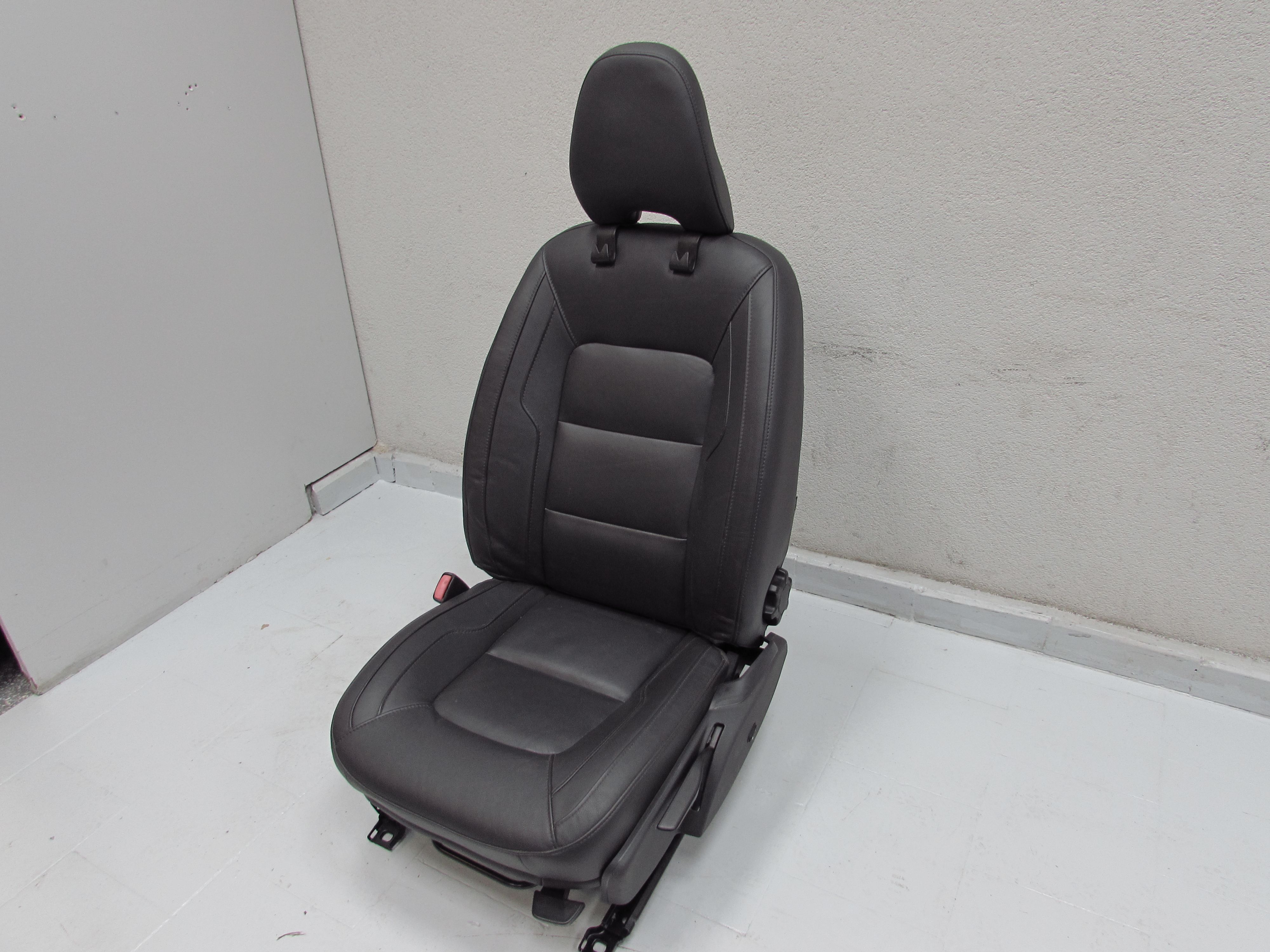 VOLVO V70 III XC70 III S80 LIFT 11-16 FOTEL SIEDZENIE SKORA PODGRZEWANY PRZOD LEWY KIEROWCY VOLVO V70 III XC70 III S80 LIFT 11-16 FOTEL SIEDZENIE SKORA PODGRZEWANY PRZOD LEWY KIEROWCY