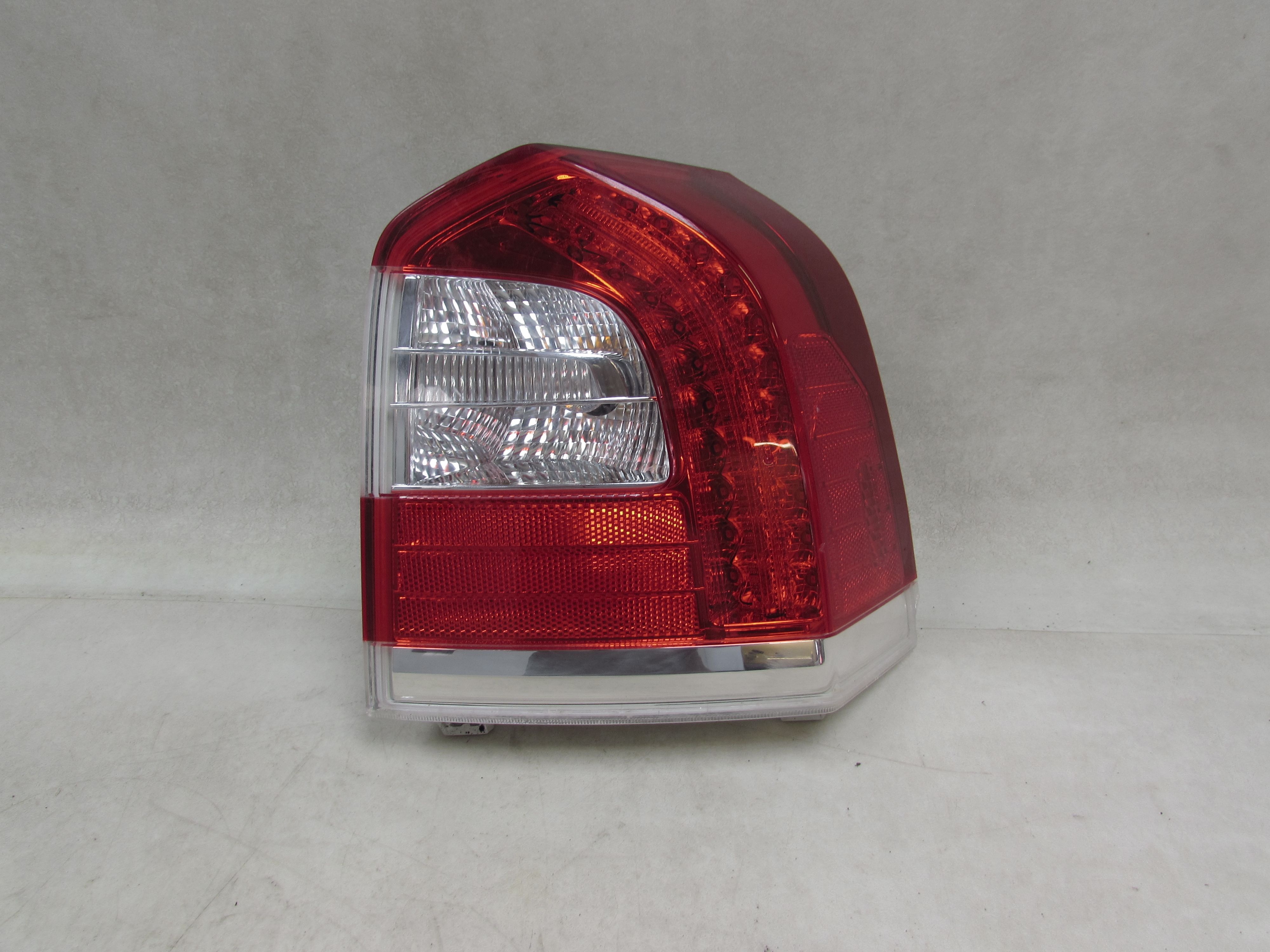 VOLVO V70 III XC70 II LIFT 13-16 LAMPA TYL PRAWA LED VOLVO V70 III XC70 II LIFT 13-16 LAMPA TYL PRAWA LED