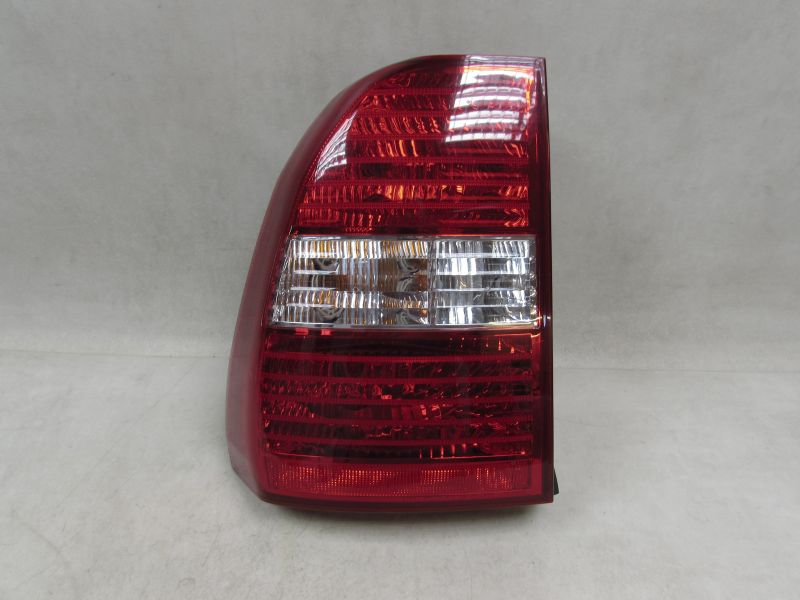 KIA SPORTAGE II 04-10 LAMPA TYL LEWA 92401-1F010