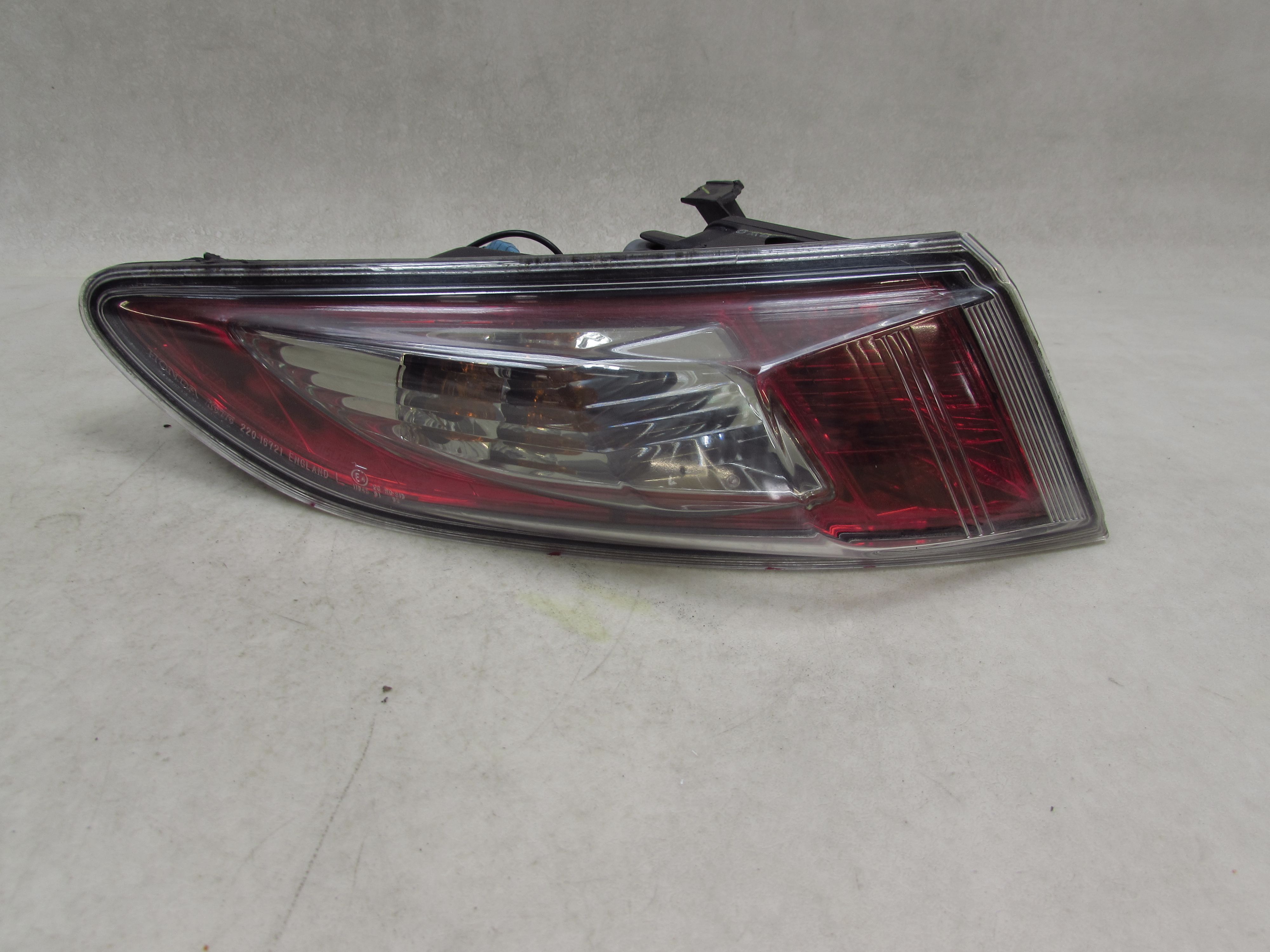 HONDA CIVIC VIII UFO LIFT 08-11 TYPE-S TYPE-R LAMPA TYL LEWA 220-16721