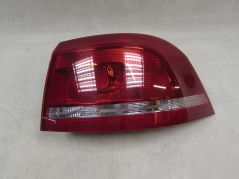 VW PASSAT B7 KOMBI 10-15 LAMPA TYL PRAWA BLOTNIKA 3AF945096