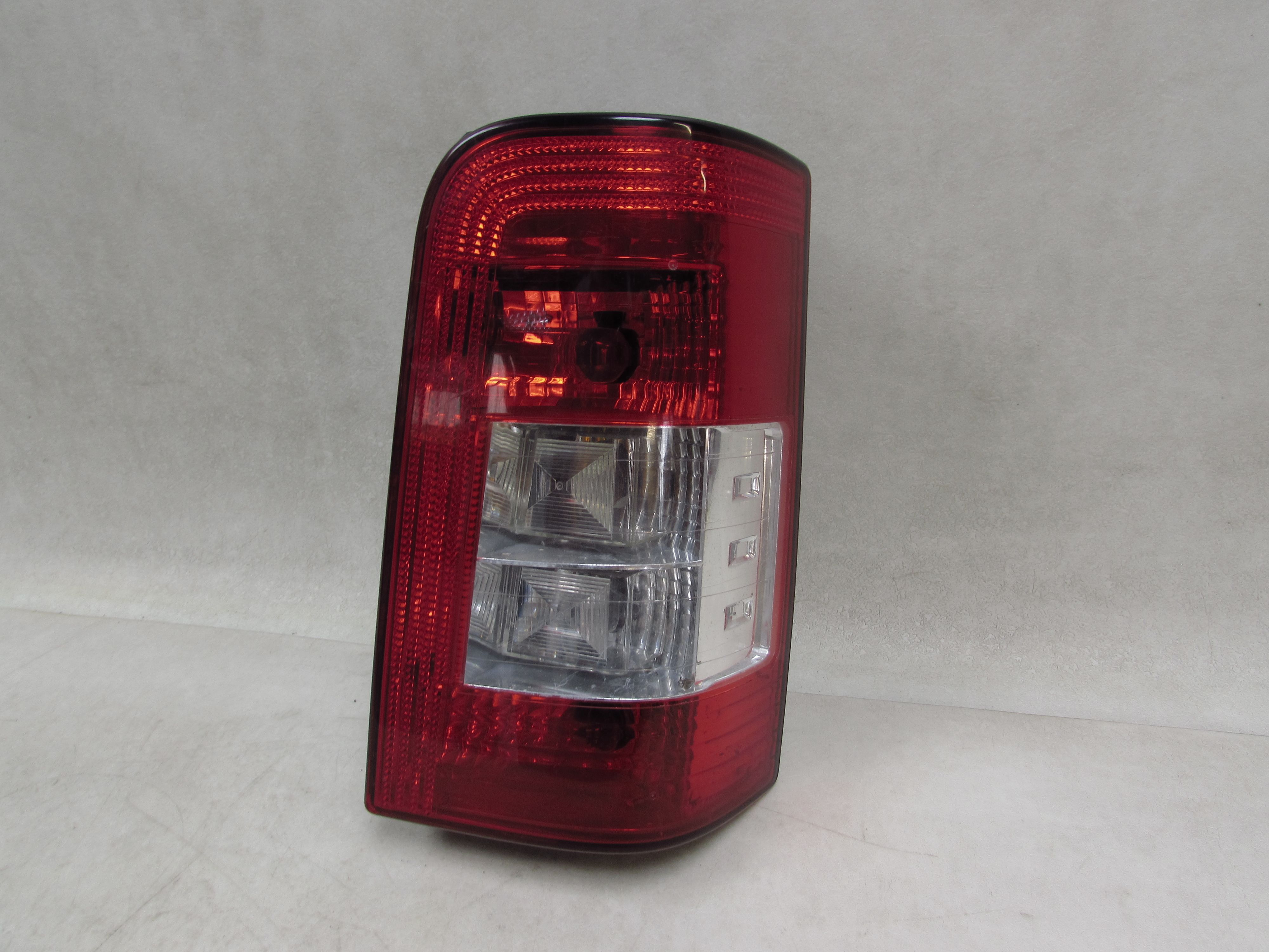 CITROEN BERLINGO PARTNER LIFT 04-10 LAMPA TYL PRAWA 9657976980 CITROEN BERLINGO PARTNER LIFT 04-10 LAMPA TYL PRAWA 9657976980