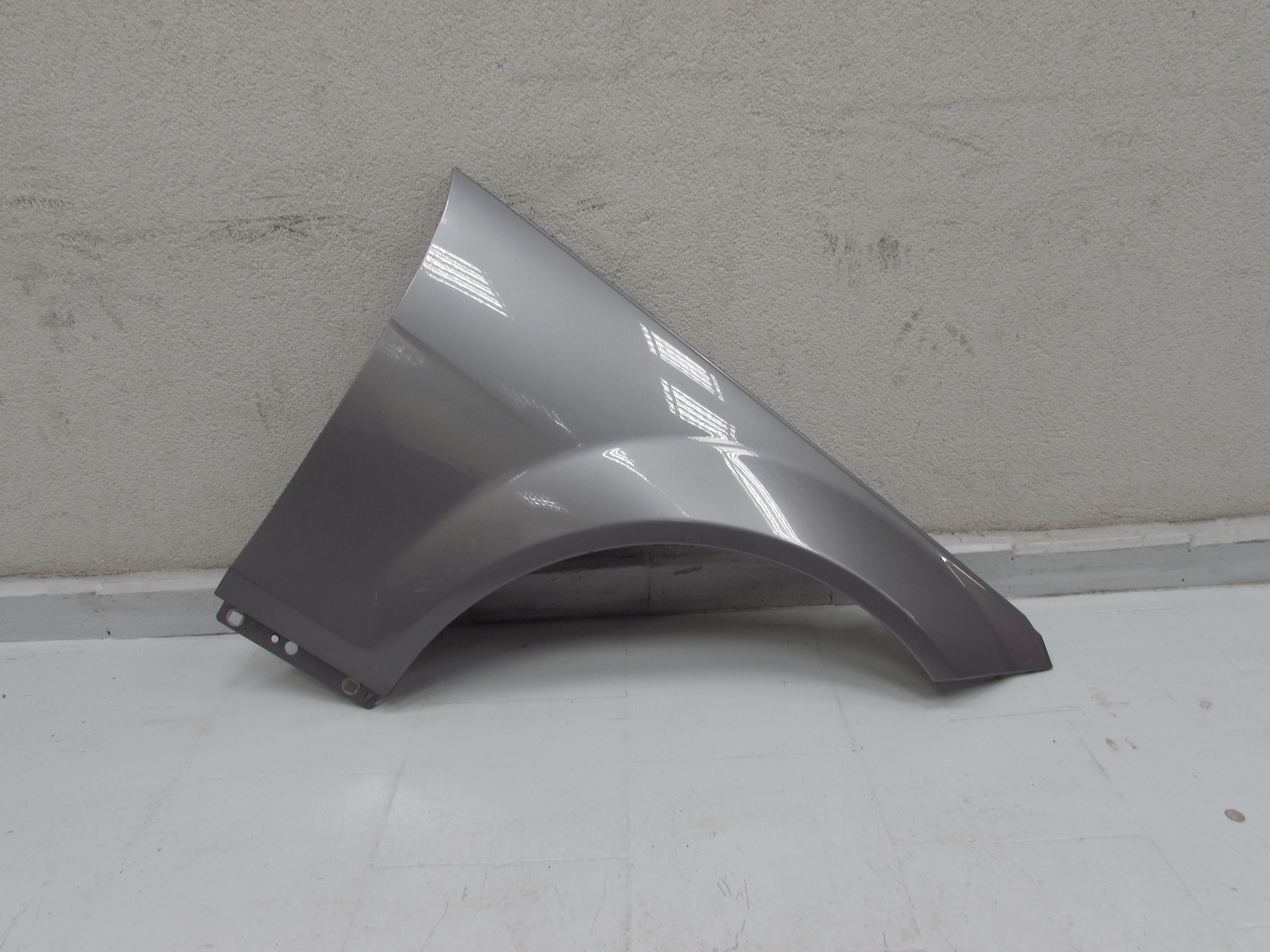 MERCEDES C KLASA W204 LIFT FL 11-14 BLOTNIK PRAWY PRZOD 792