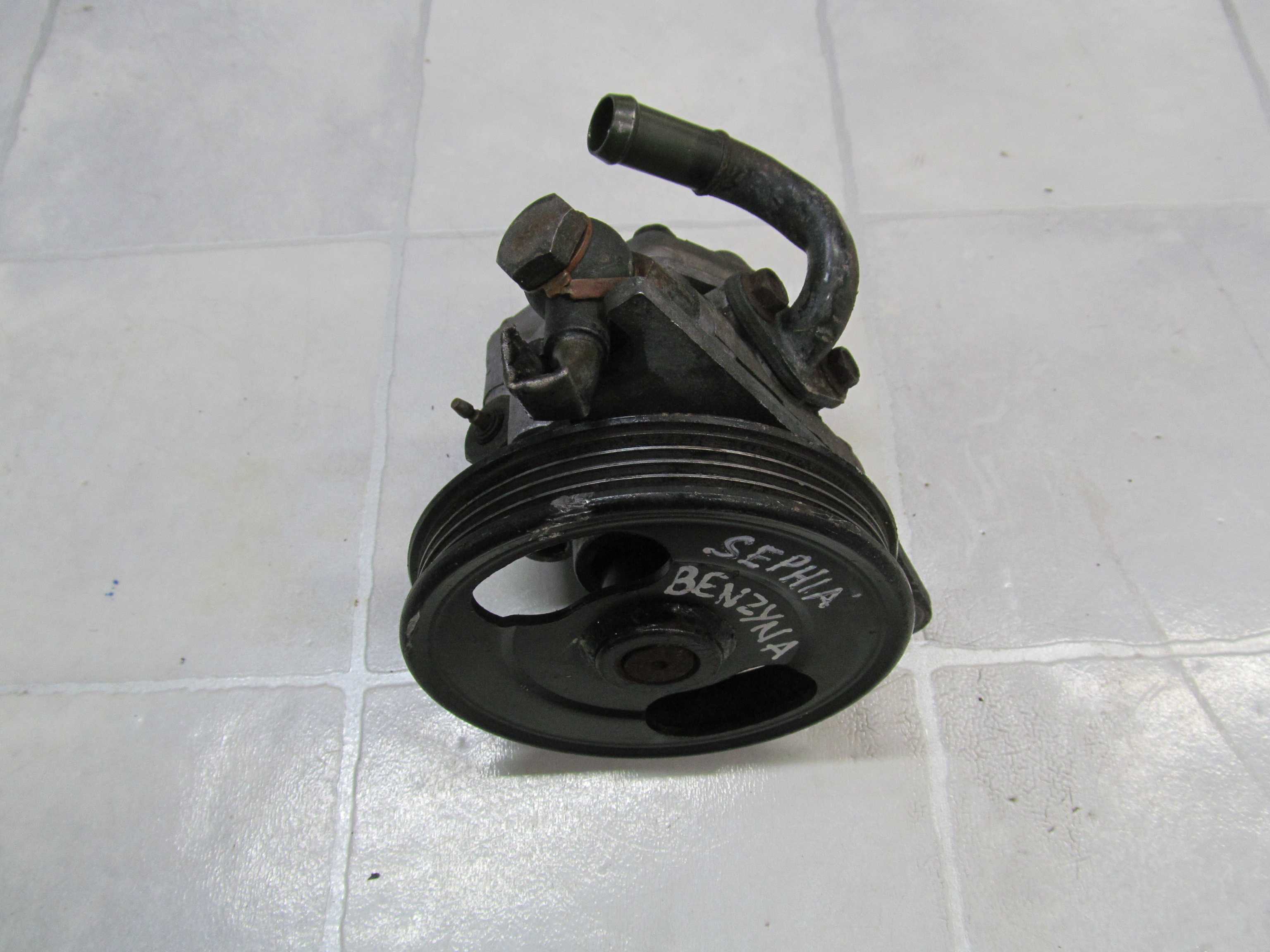 KIA SEPHIA 1.5 1.6 1.8 93-97 POMPA WSPOMAGANIA