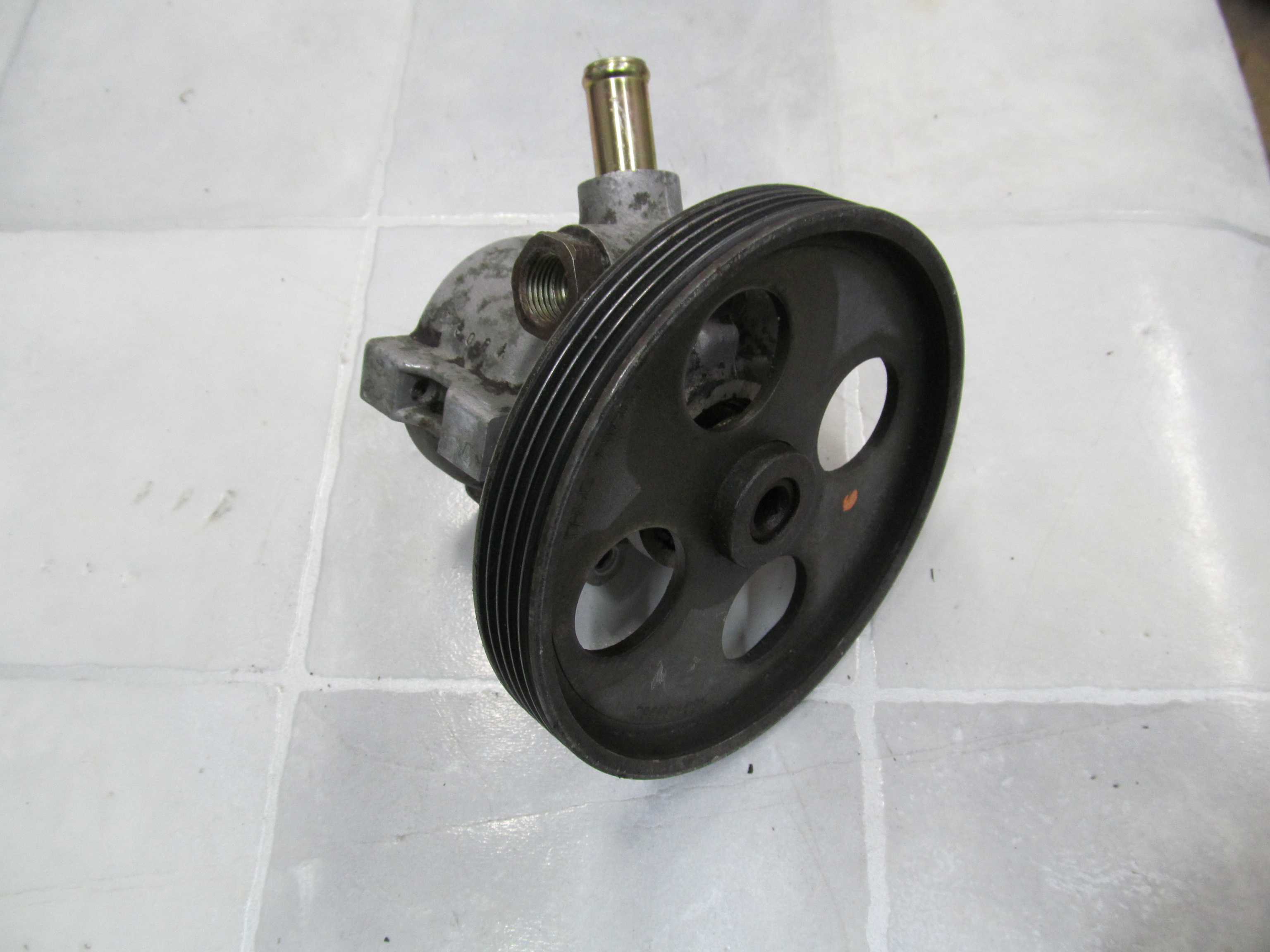 PEUGEOT CITROEN 1.4 1.6  POMPA WSPOMAGANIA 9632334880