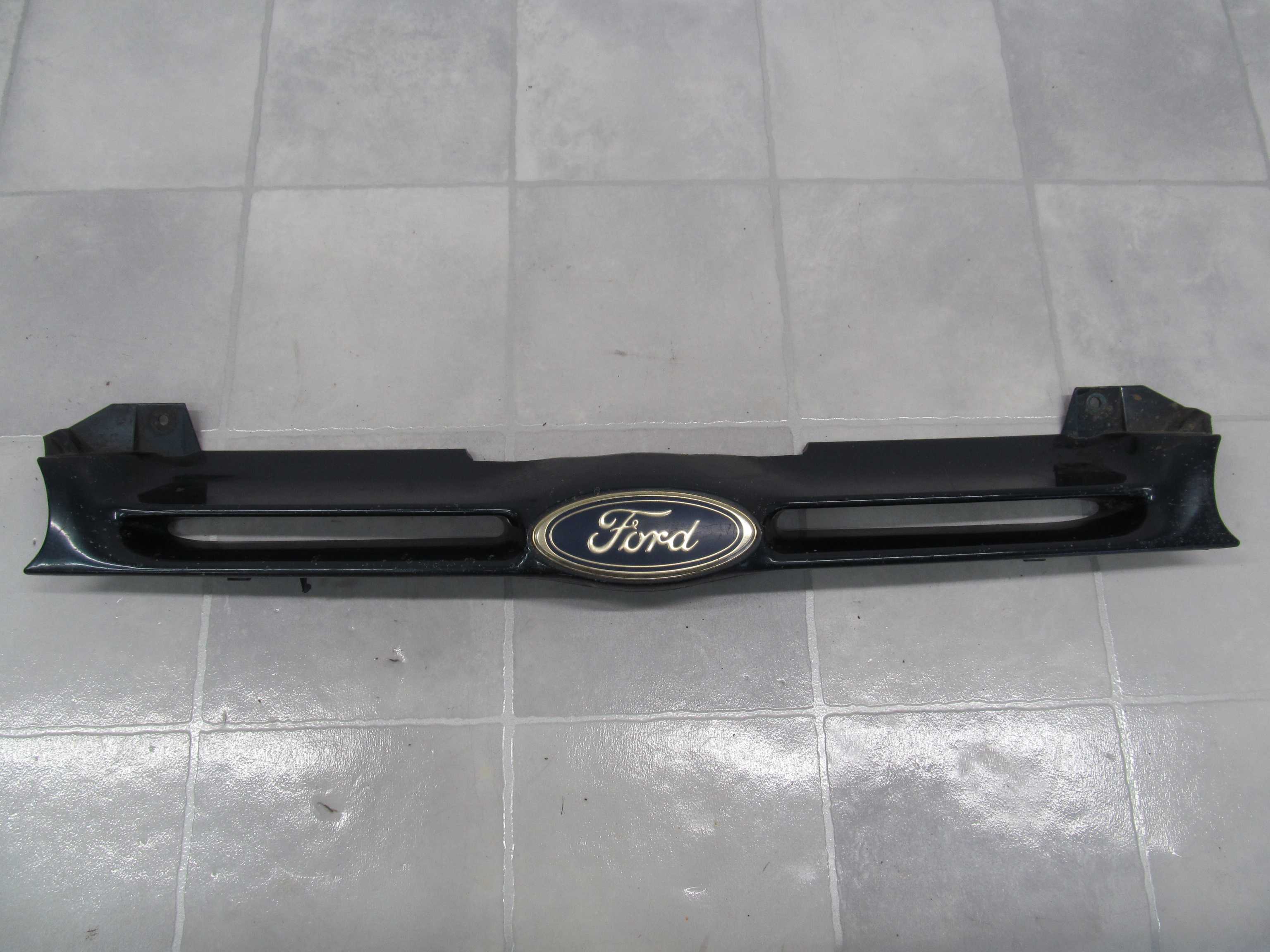 FORD MONDEO MK1 GRILL ATRAPA