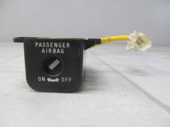 MITSUBISHI GRANDIS 03-11 WYLACZNIK AIRBAG MN151936