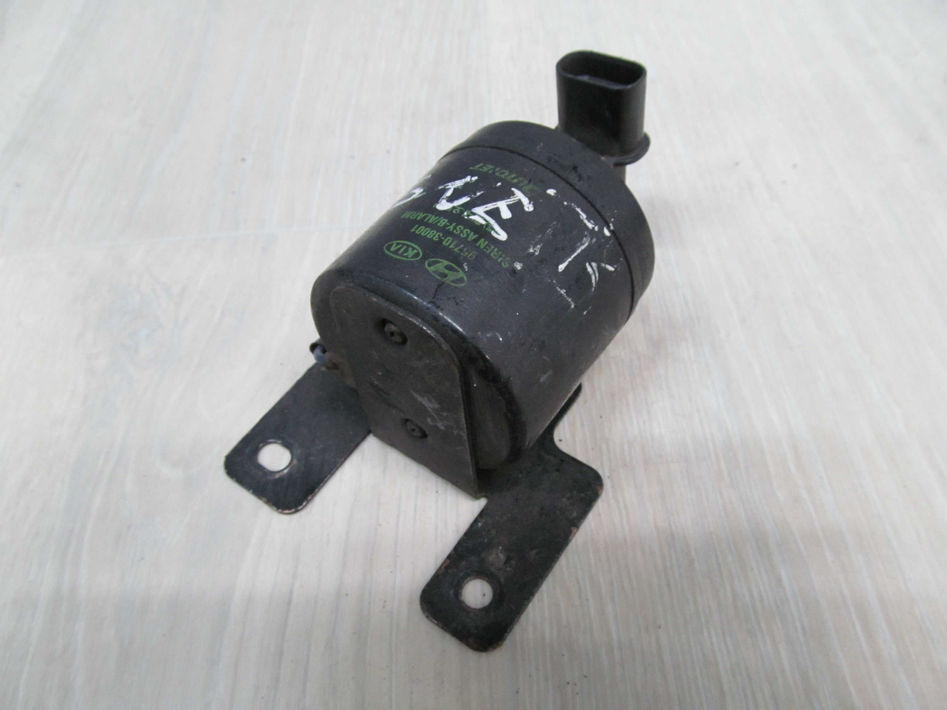 KIA MAGENTIS I 00-04 SYRENA ALARMU 95710-38001 KIA MAGENTIS I 00-04 SYRENA ALARMU 95710-38001