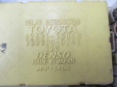 TOYOTA COROLLA E12 04-07 SKRZYNKA BEZPIECZNIKOW + MODUL  RELAY 82641-13050