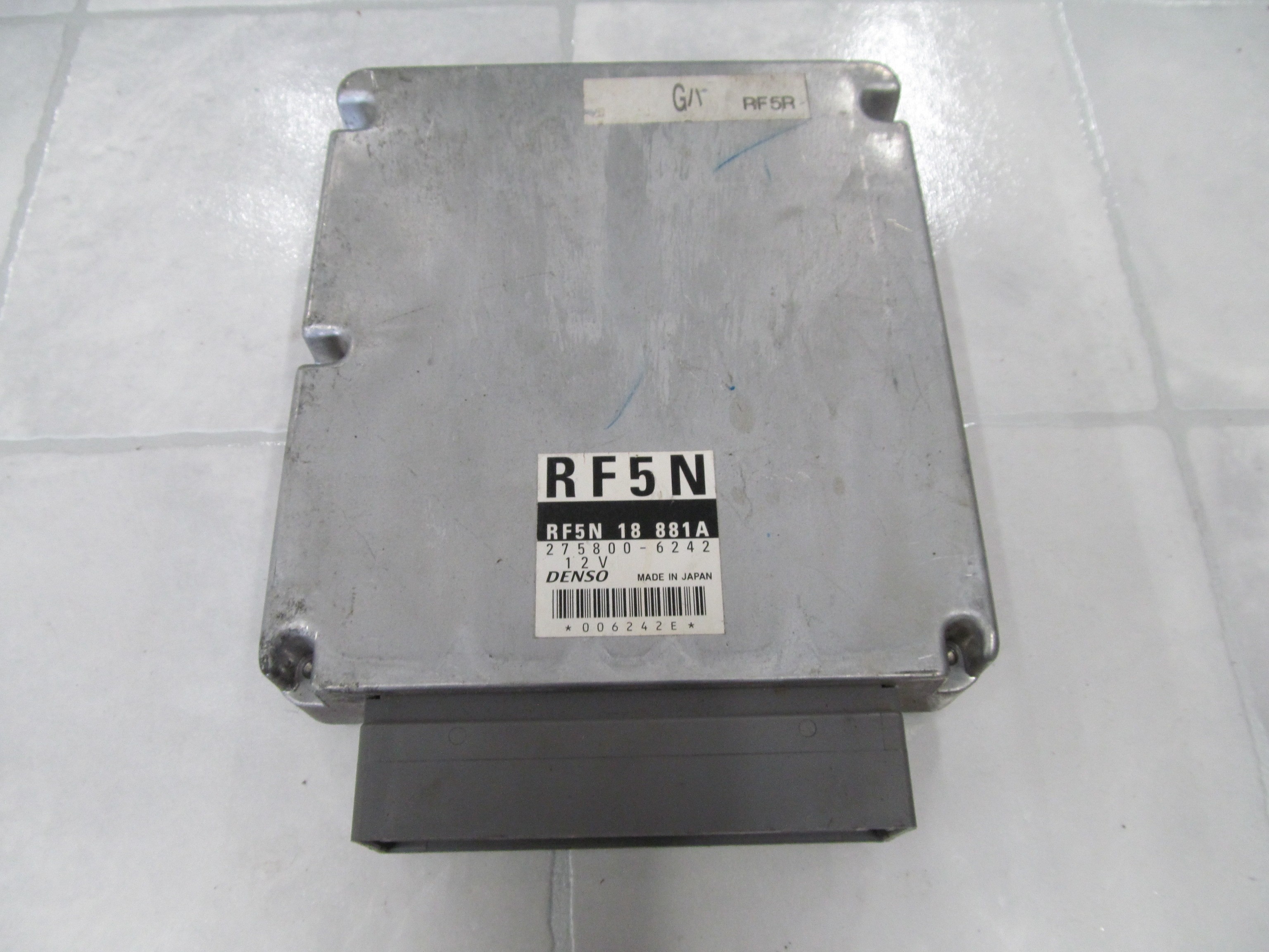 MAZDA 6 02- 2.0D KOMPUTER STEROWNIK SILNIKA RF5N18881A 275800-6242