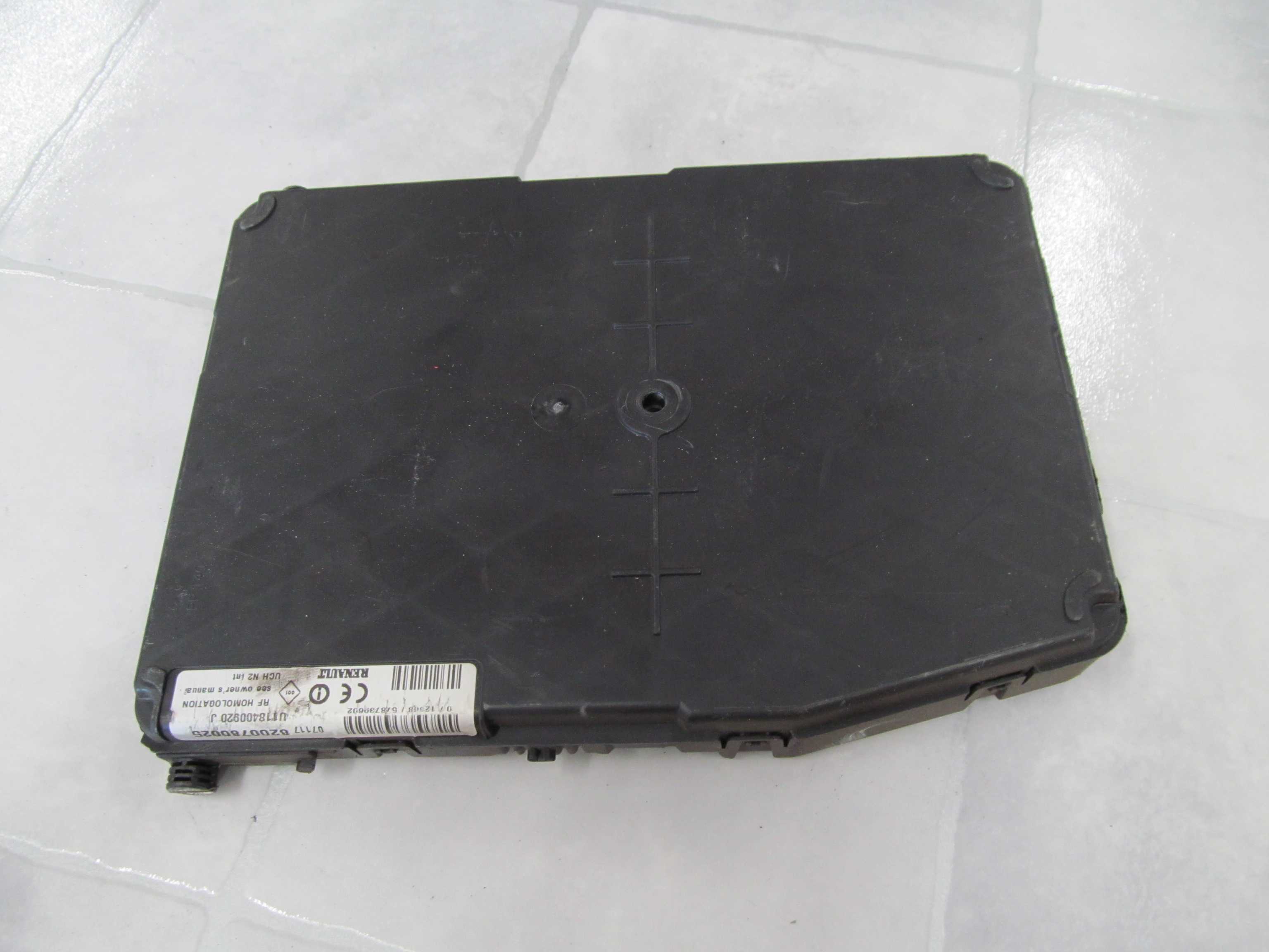 RENAULT MODUL SKRZYNKA BSI UCH 8200780025 U118400920J