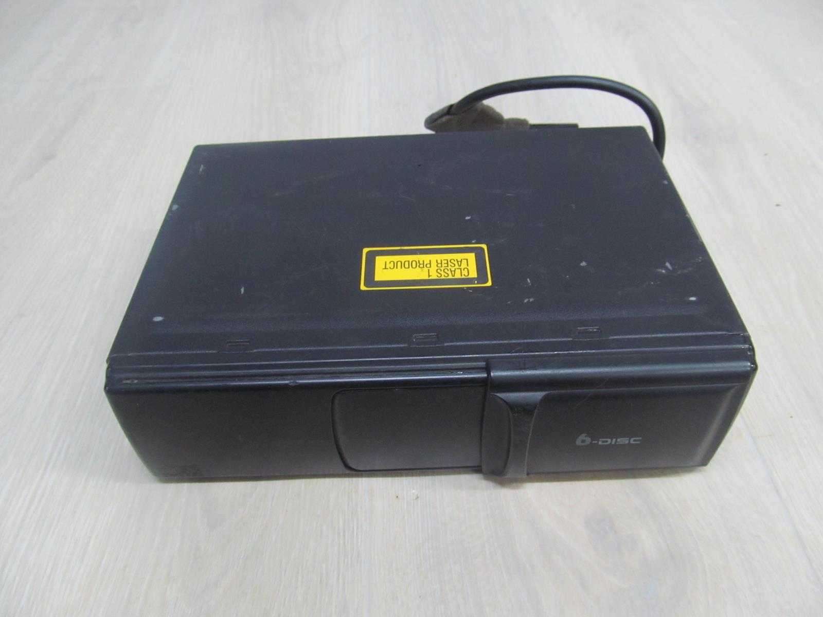 AUDI TT A2 00-05 ZMIENIARKA CD 8N8035111A