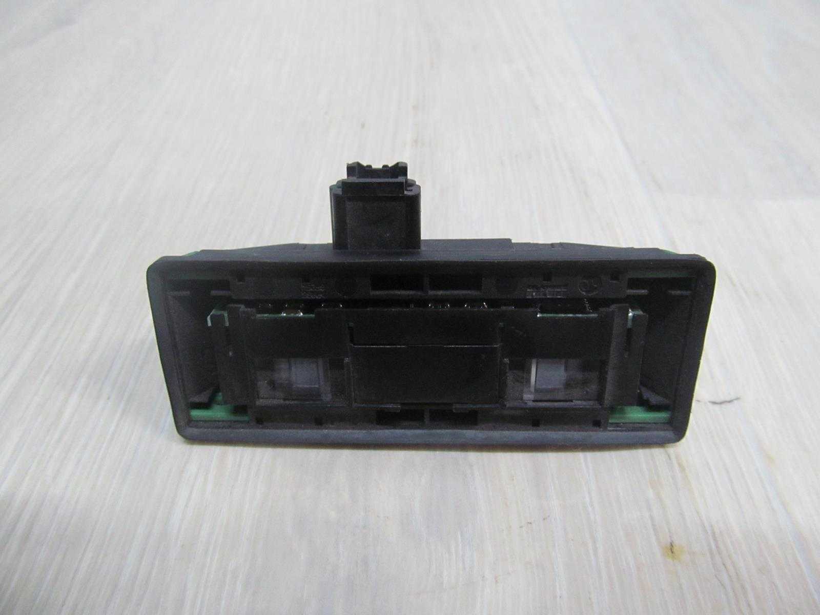 PEUGEOT 206 406 95-05 CZUJNIK DESZCZU 9633713280 PEUGEOT 206 406 95-05 CZUJNIK DESZCZU 9633713280