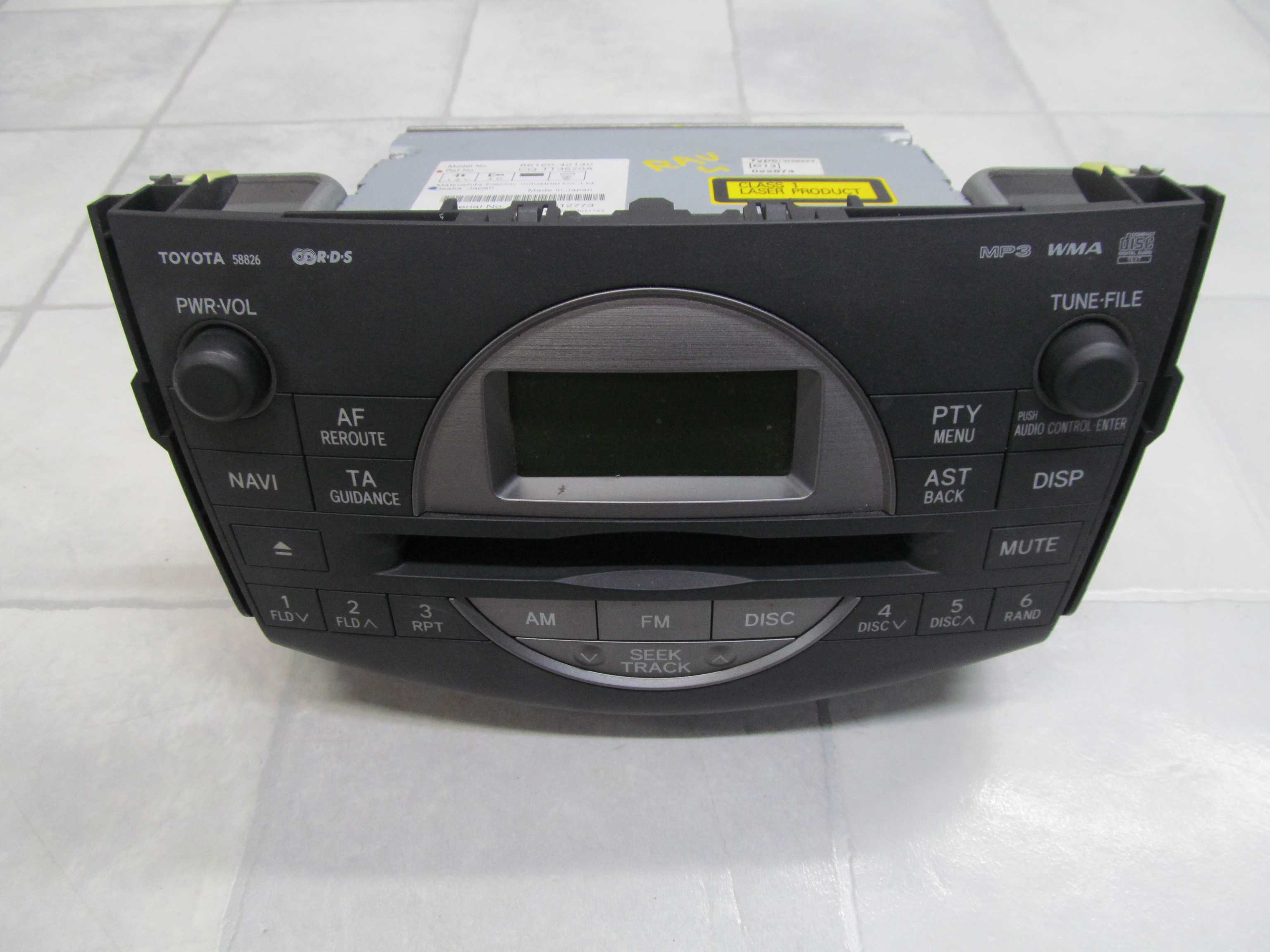 TOYOTA RAV4 RADIO RADIOODTWARZACZ CD MP3 86120-42140 05-12