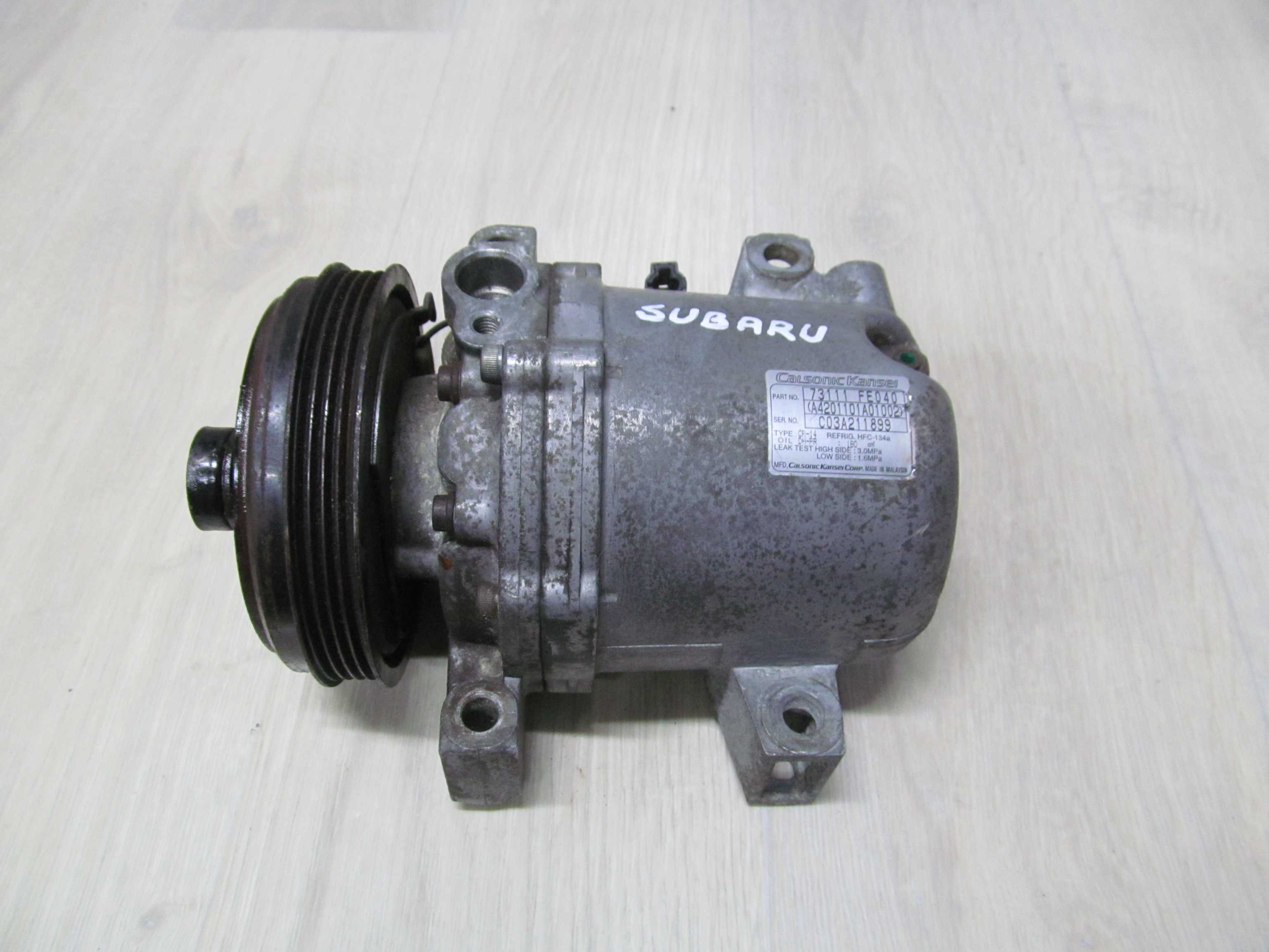 SUBARU IMPREZA 2.5 SPREZARKA KLIMATYZACJI 73111-FE040