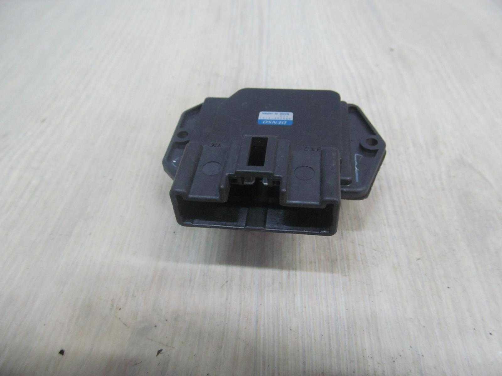 TOYOTA AVENSIS T25 03-09 REZYSTOR DMUCHAWY 246810-3560