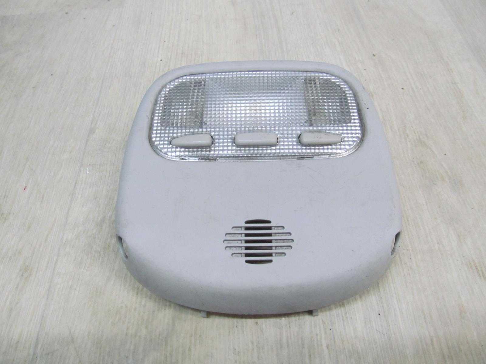 CITROEN C5 01-04 LAMPKA OSWIETLENIE KABINY 9636696977