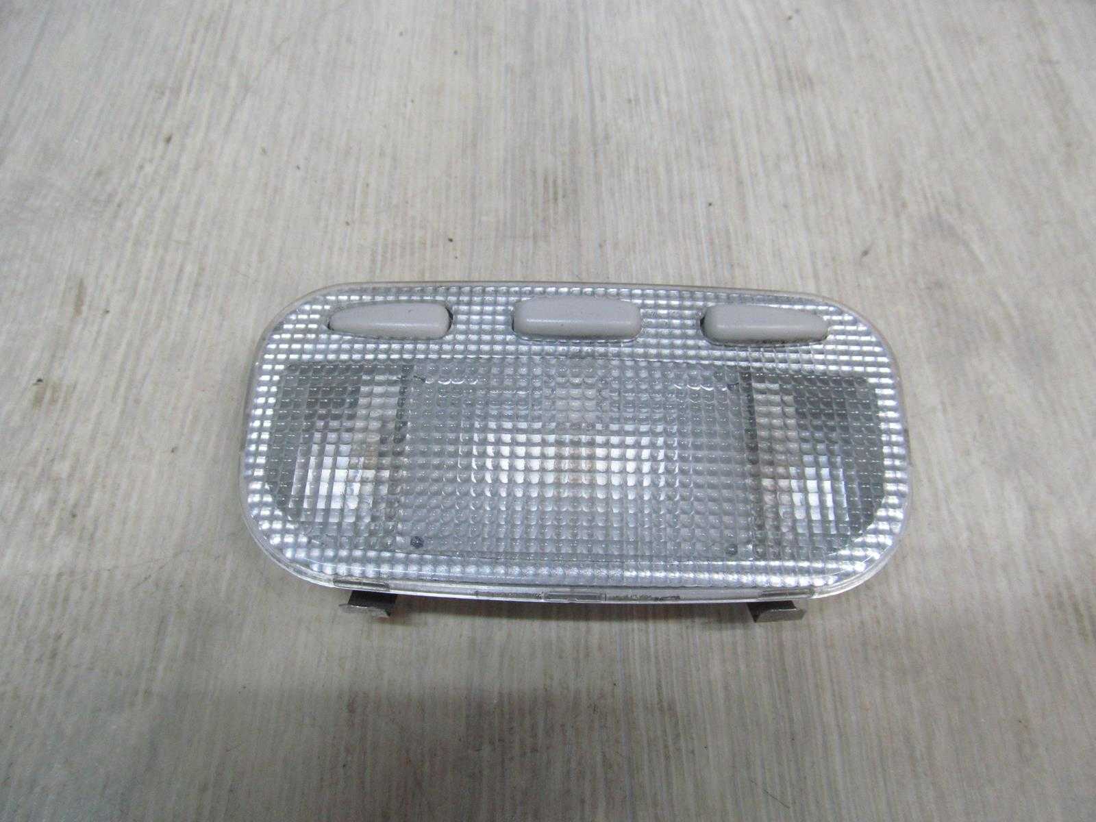 CITROEN C5 LIFT 04-08  LAMPKA OSWIETLENIE KABINY