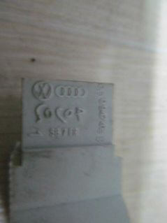 AUDI A4 B6 00-04 LAMPKA OSWIETLENIE KABINY 094741