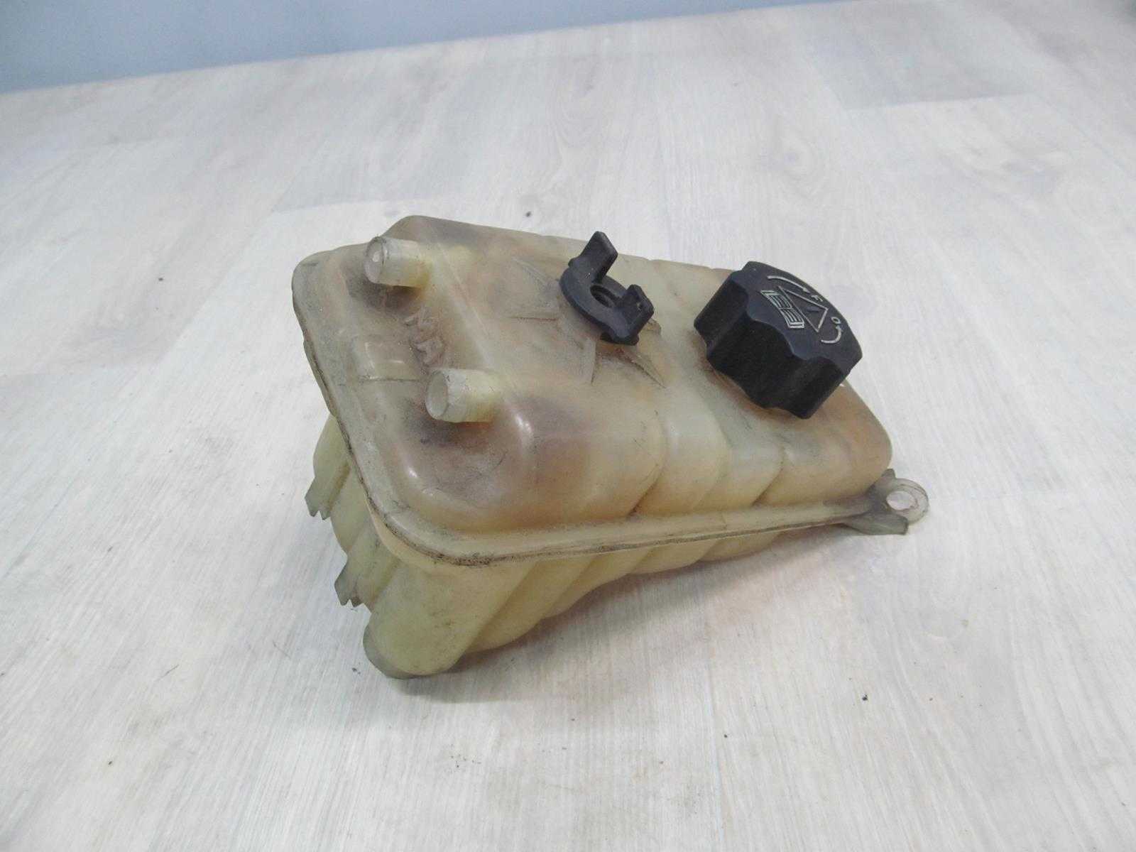 CITROEN C5 01-08 ZBIORNICZEK WYROWNAWCZY 9639562580